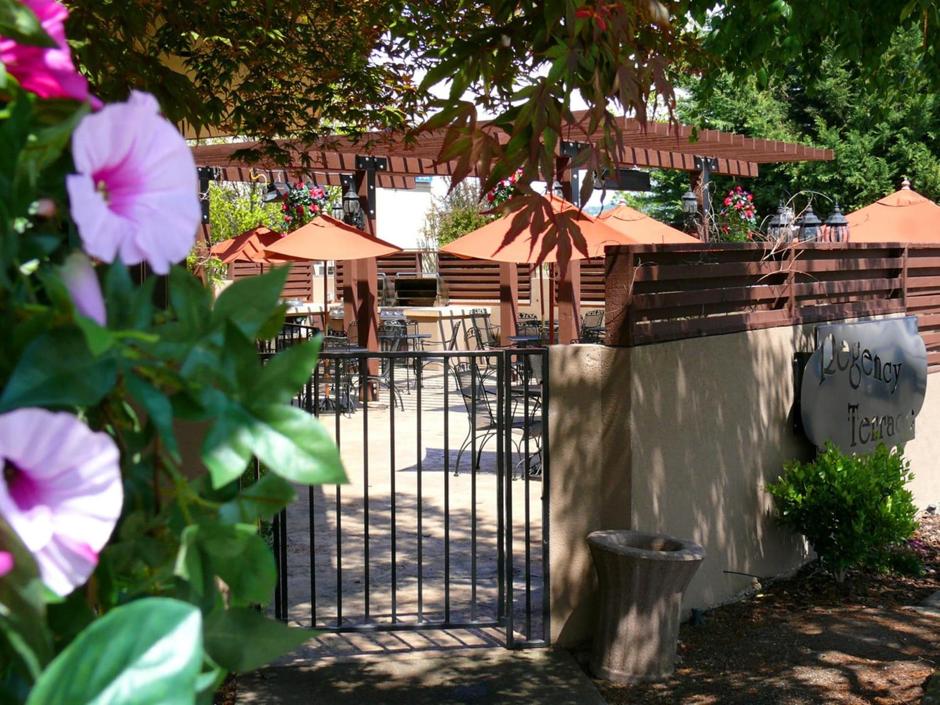 Rogue Regency Inn Medford Airport gallery photo in Medford, OR — image 8