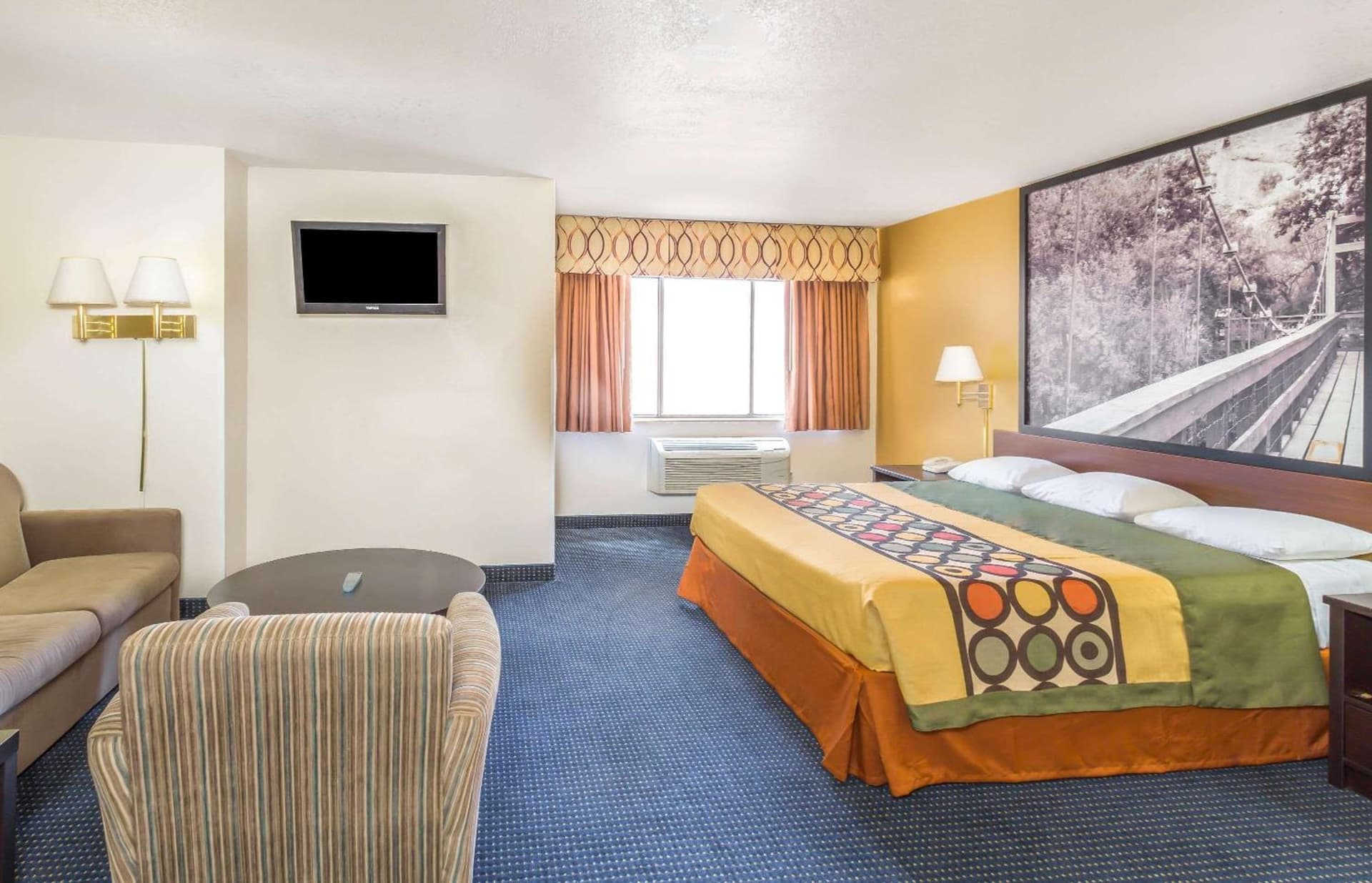 Super 8 by Wyndham Mesa Gilbert gallery photo in Mesa, AZ — image 7