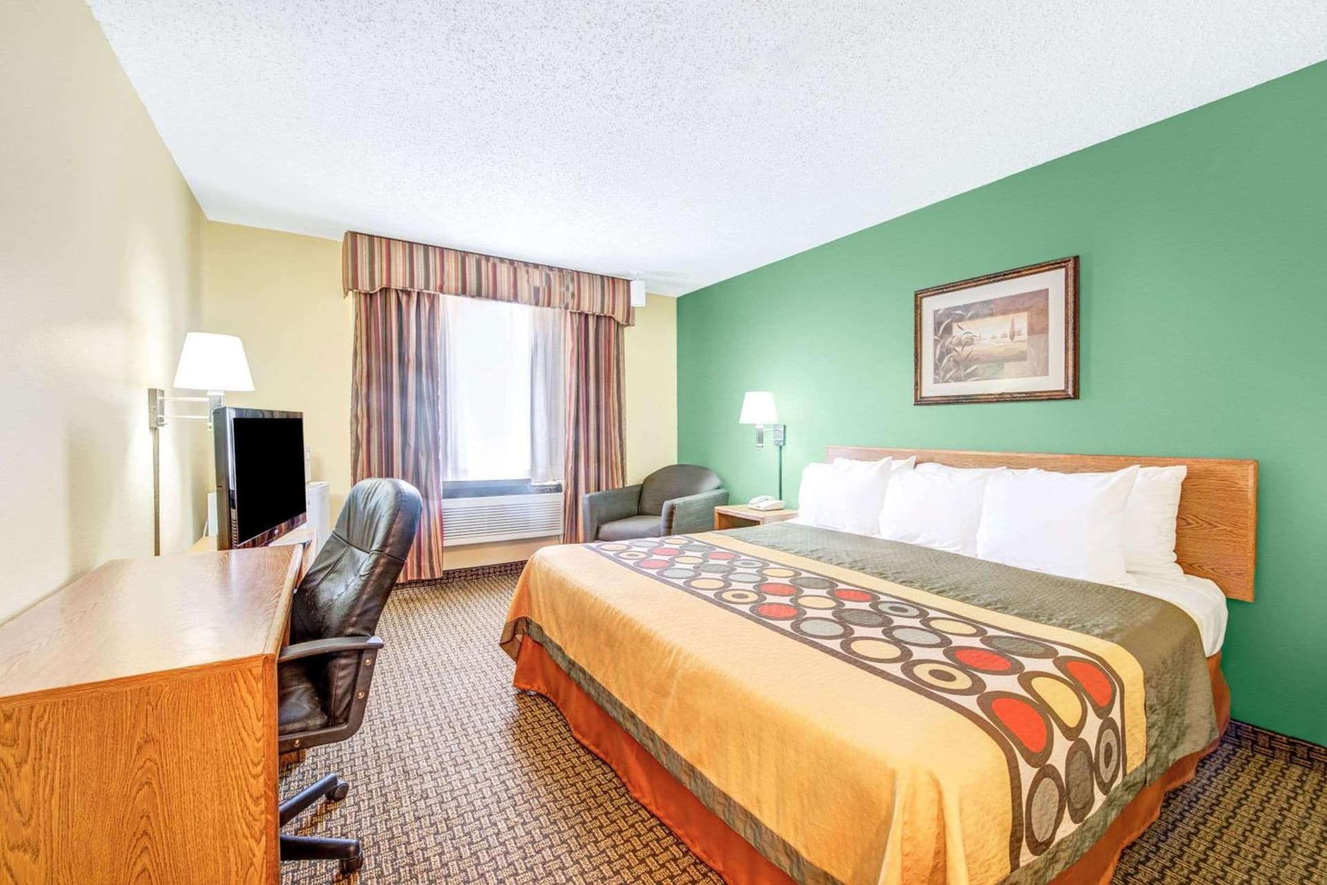 Super 8 by Wyndham McKinney/Plano Area gallery photo in McKinney, TX — image 5