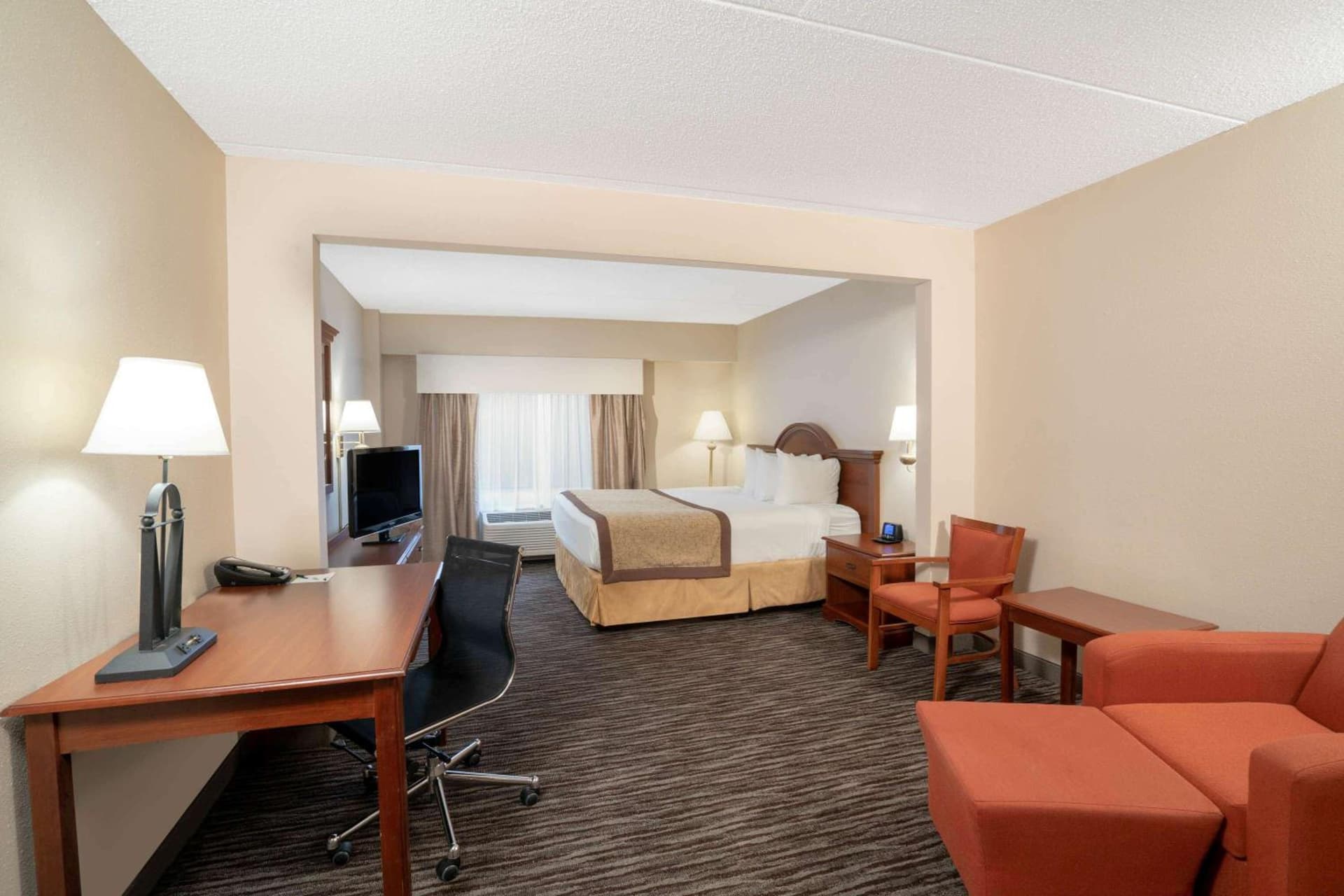 Wingate by Wyndham Charlotte Airport gallery photo in Charlotte, NC — image 50