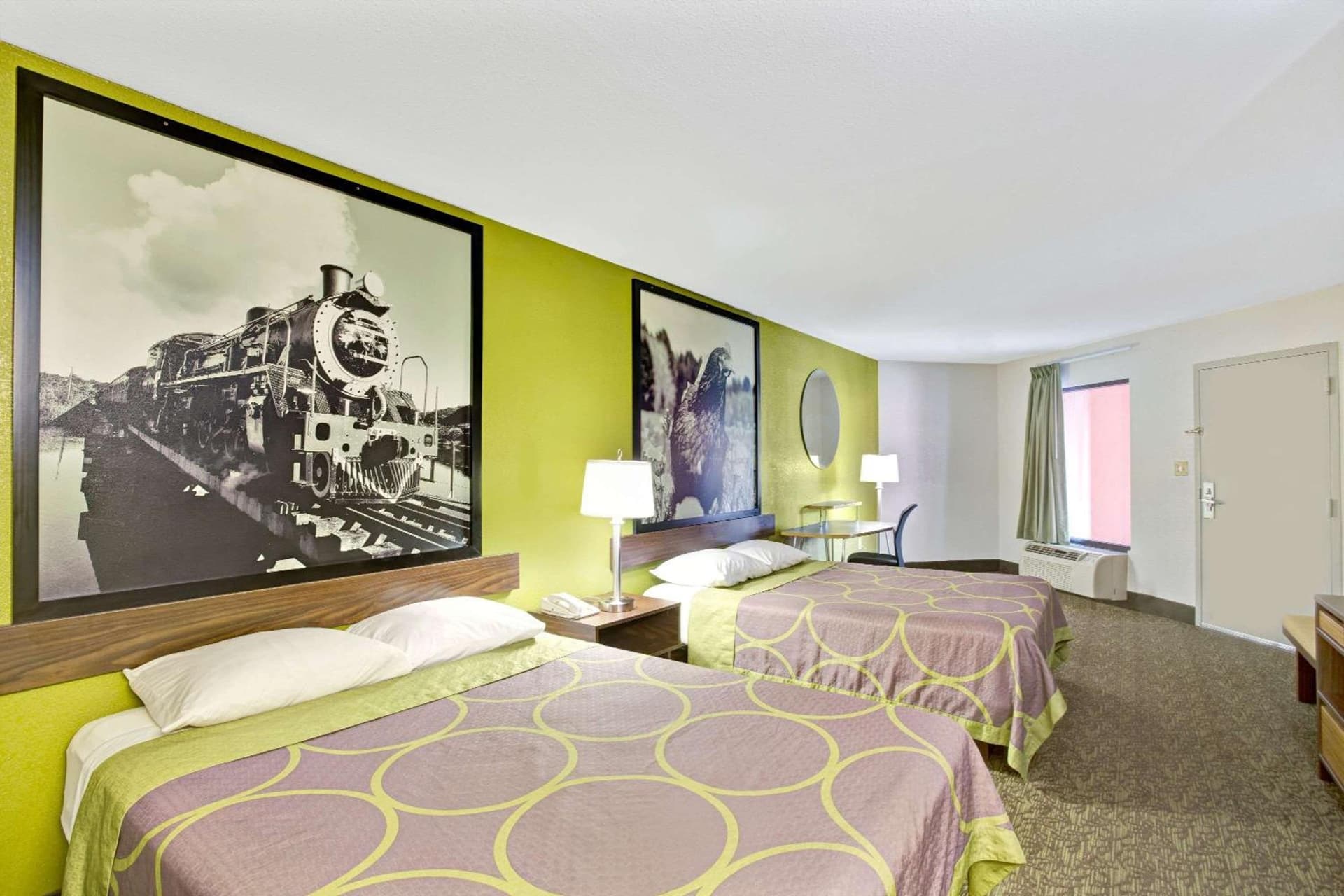 Super 8 by Wyndham Gainesville gallery photo in Gainesville, GA — image 20