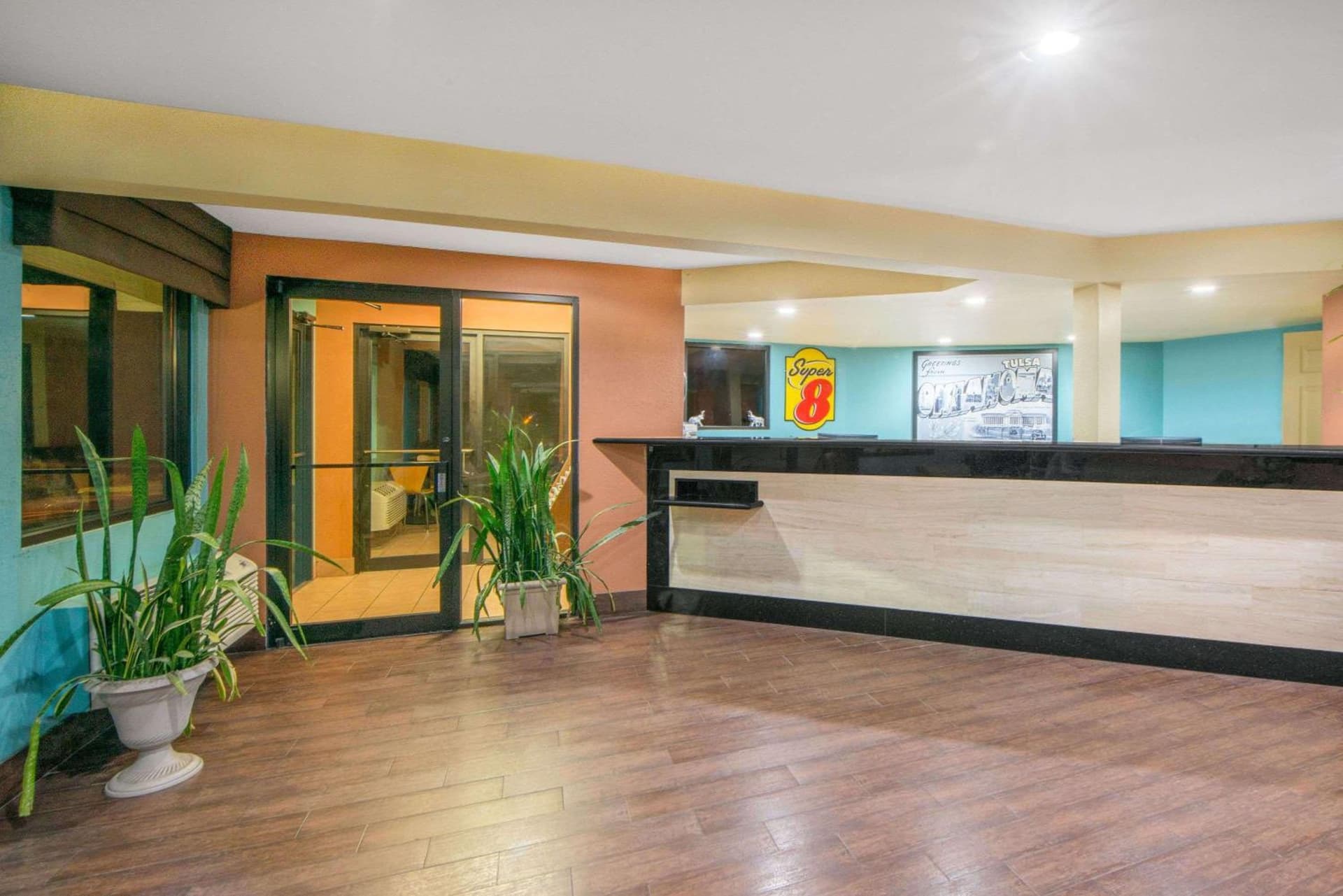 Super 8 by Wyndham Tulsa - Route 66 gallery photo in Tulsa, OK — image 19