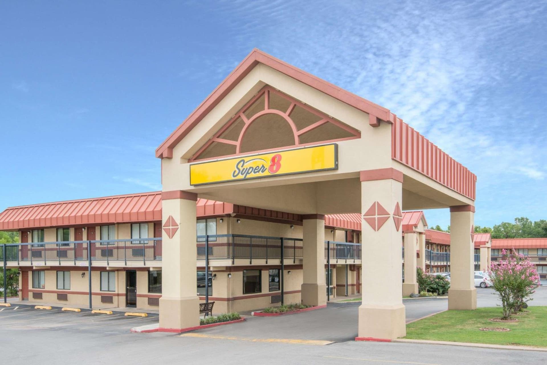 Super 8 by Wyndham Tulsa - Route 66 featured exterior or lobby in Tulsa, OK — similar hotel