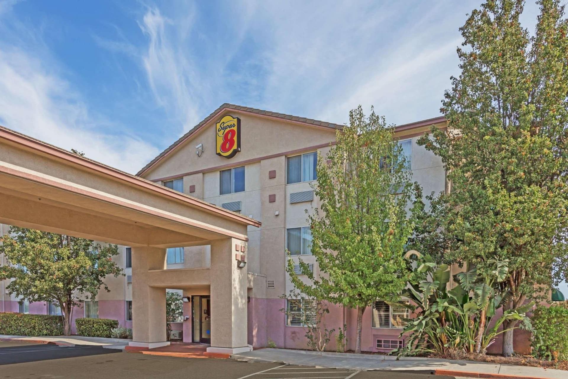 Harvest Inn Dixon UC Davis featured exterior or lobby in Dixon, CA — similar hotel