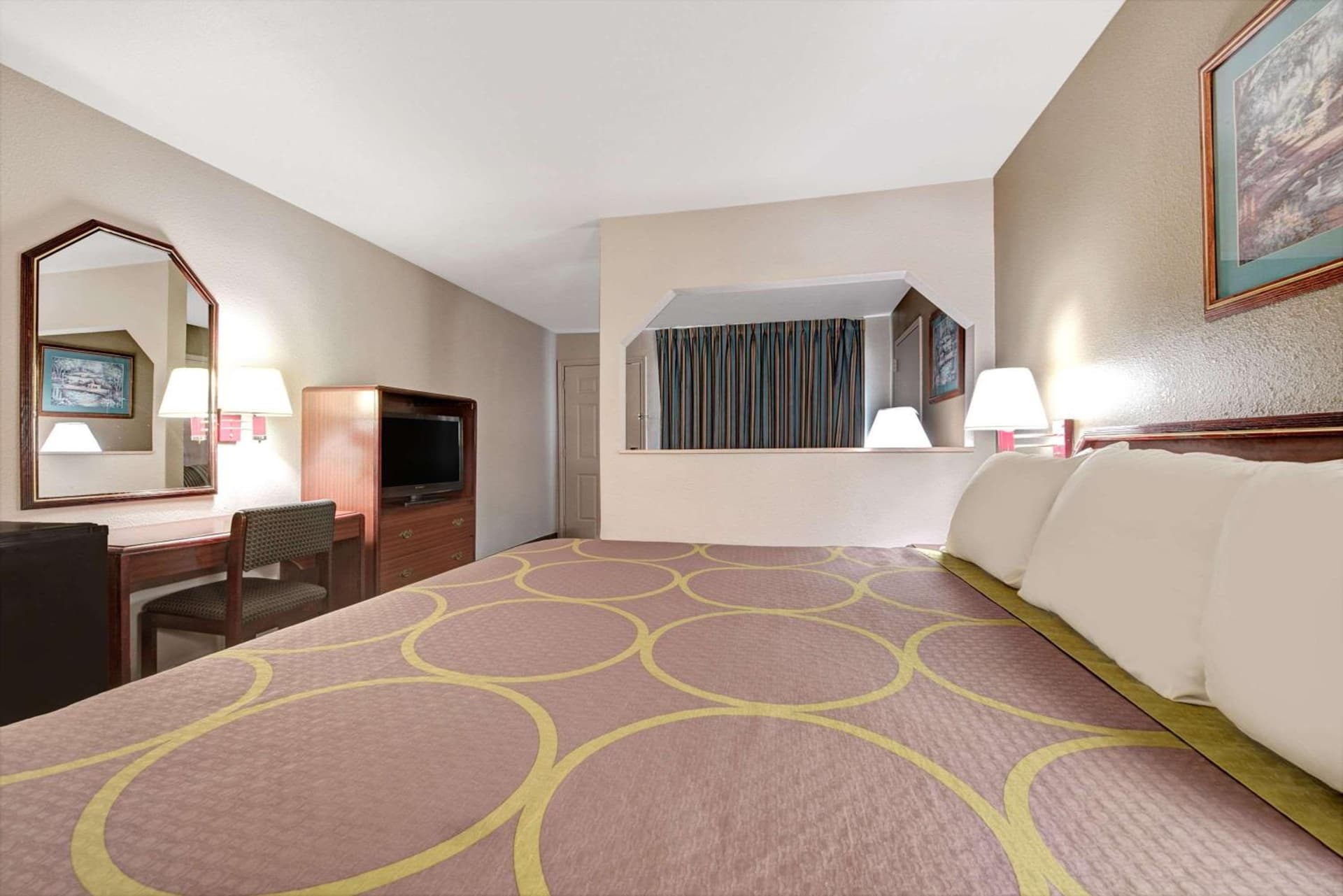 Super 8 by Wyndham Richardson Dallas property views in Richardson, TX — gallery photo 3
