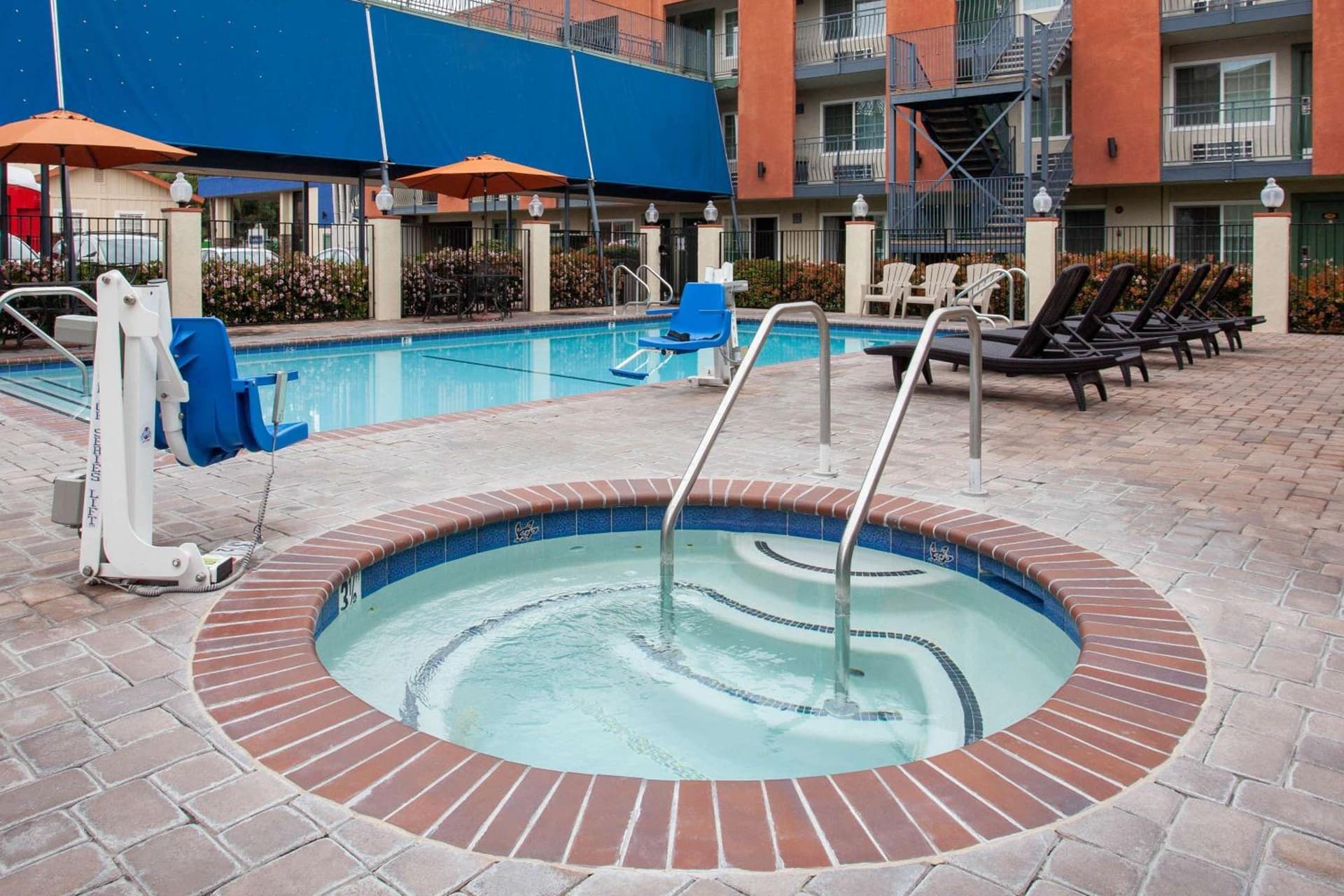 Travelodge Inn & Suites by Wyndham Anaheim on Disneyland Dr gallery photo in Anaheim, CA — image 35