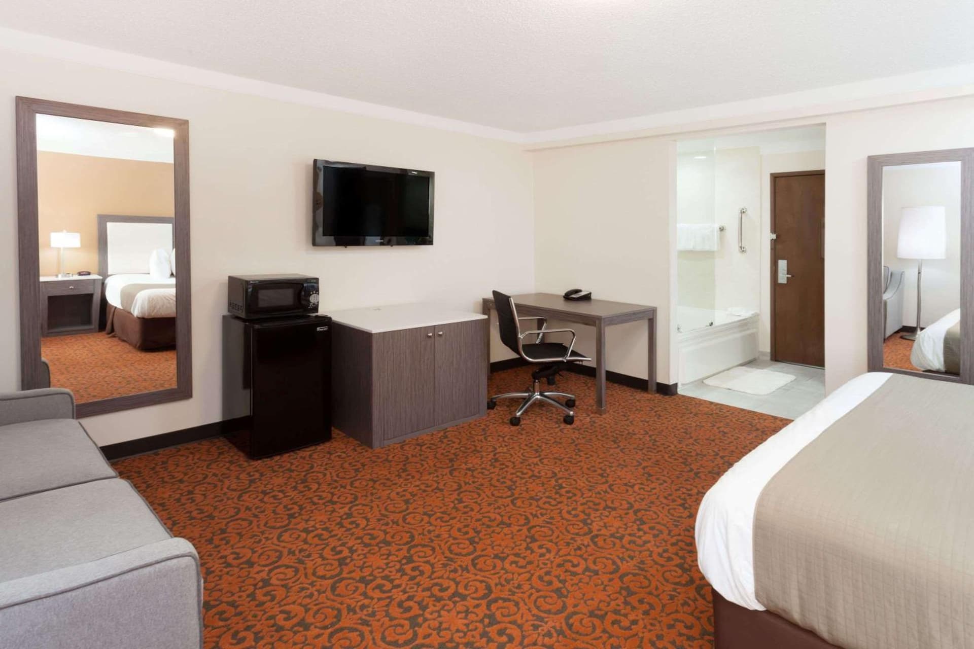 Baymont by Wyndham Chicago/Alsip gallery photo in Alsip, IL — image 23