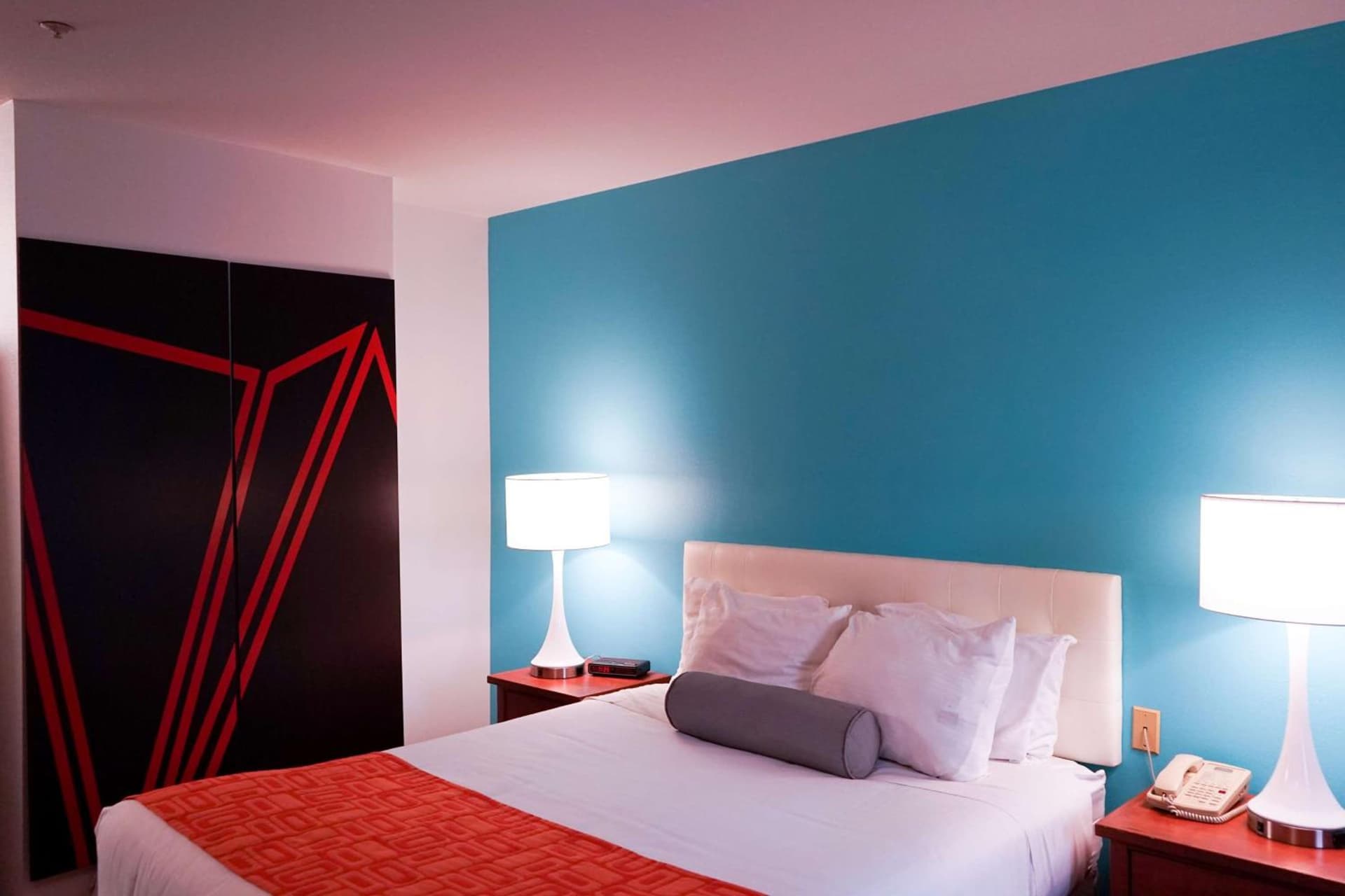 Howard Johnson by Wyndham Salinas gallery photo in Salinas, CA — image 96