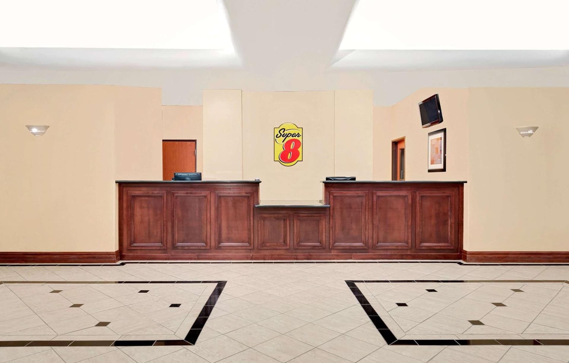 Sonesta Essential Hotels Odessa property views in Odessa, TX — gallery photo 3