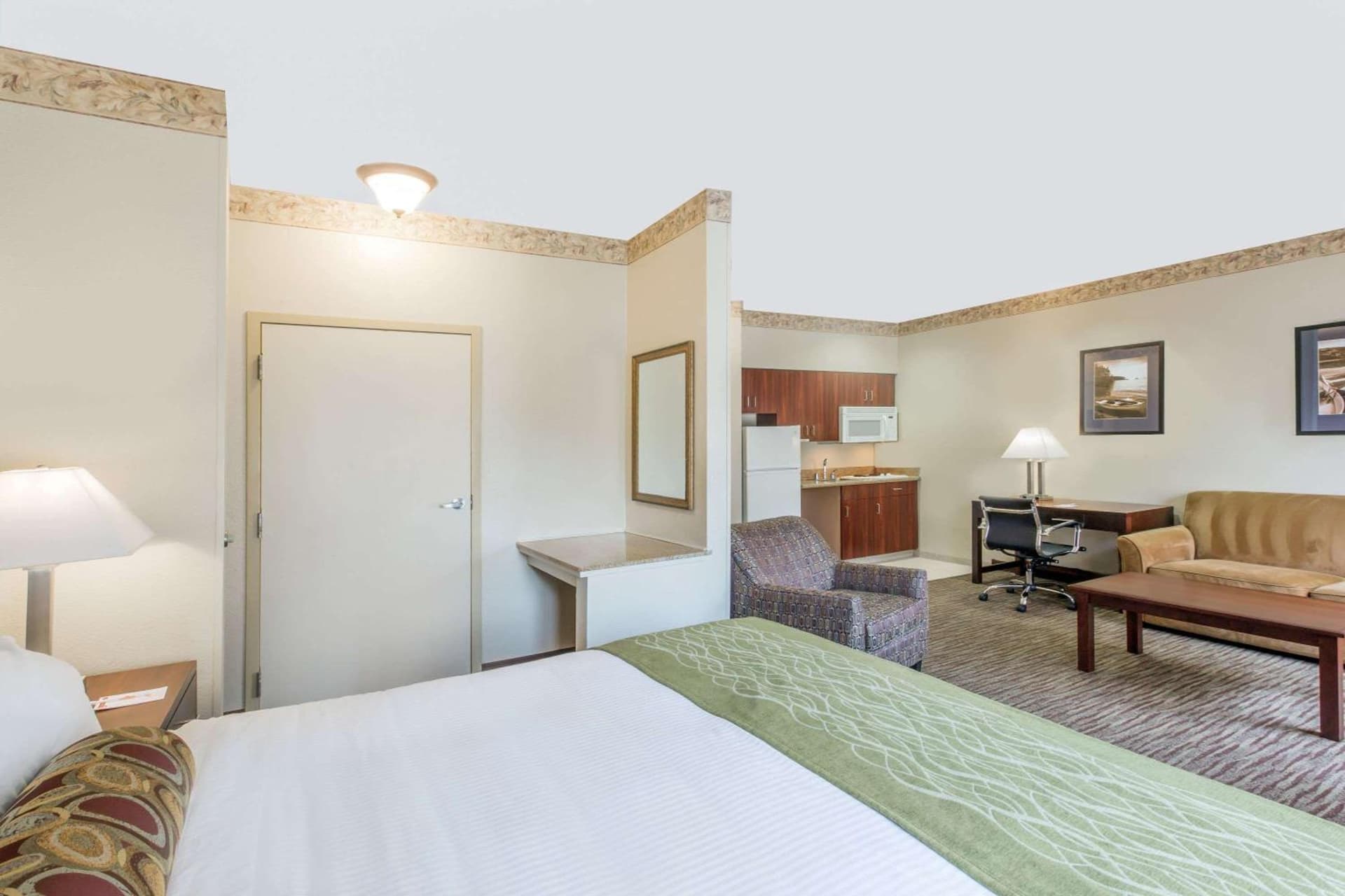 Hawthorn Suites by Wyndham Rancho Cordova/Folsom gallery photo in Rancho Cordova, CA — image 64