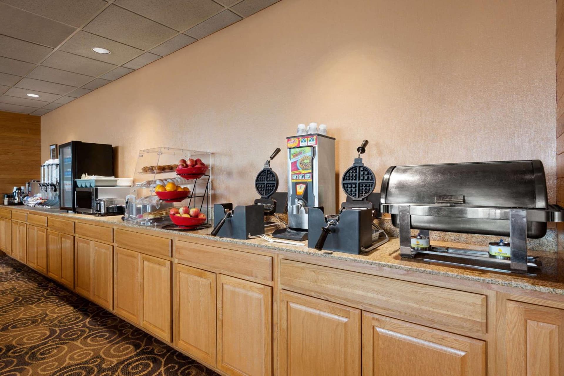 Ramada by Wyndham Bismarck gallery photo in Bismarck, ND — image 25