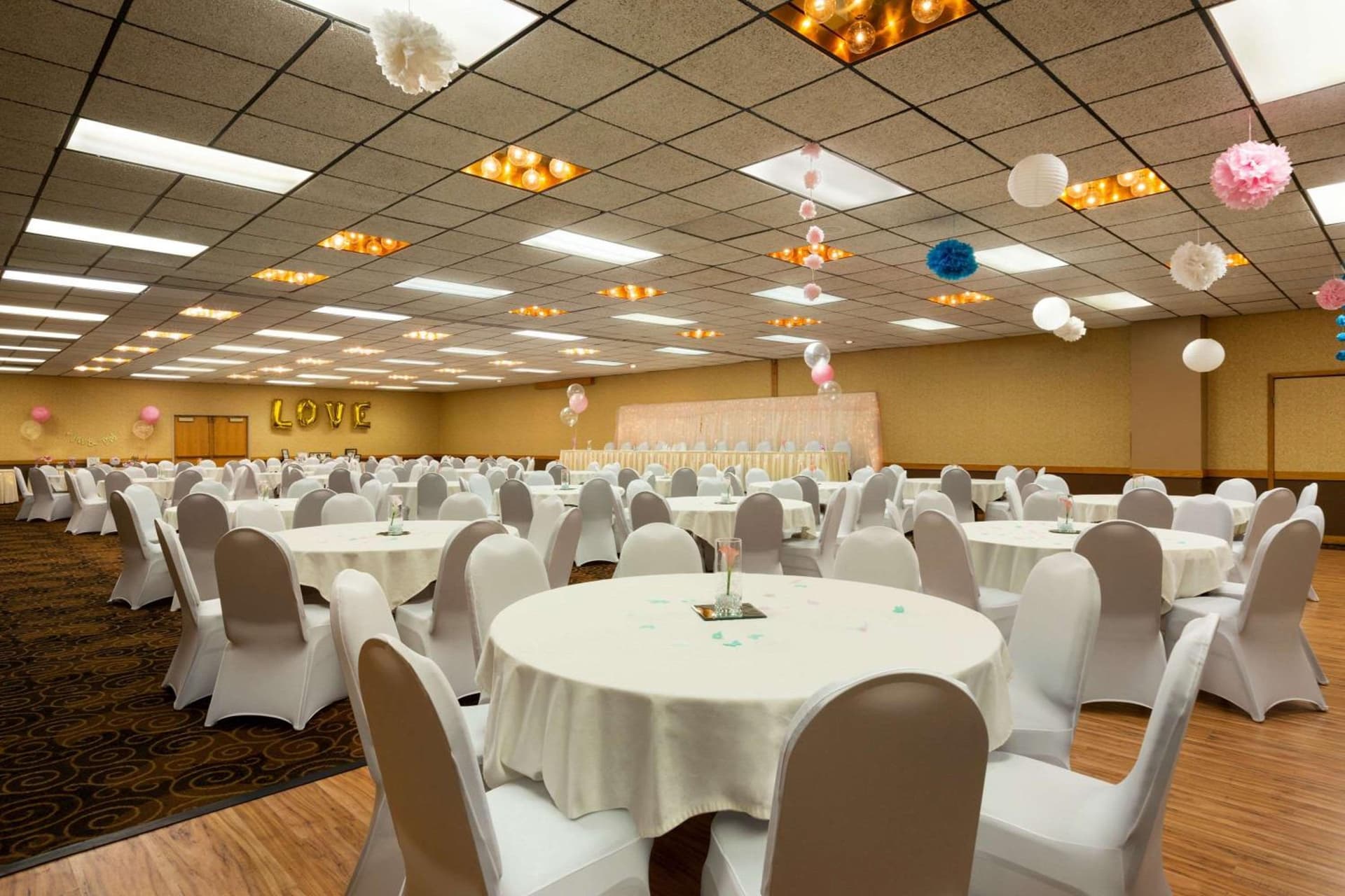 Ramada by Wyndham Bismarck gallery photo in Bismarck, ND — image 9