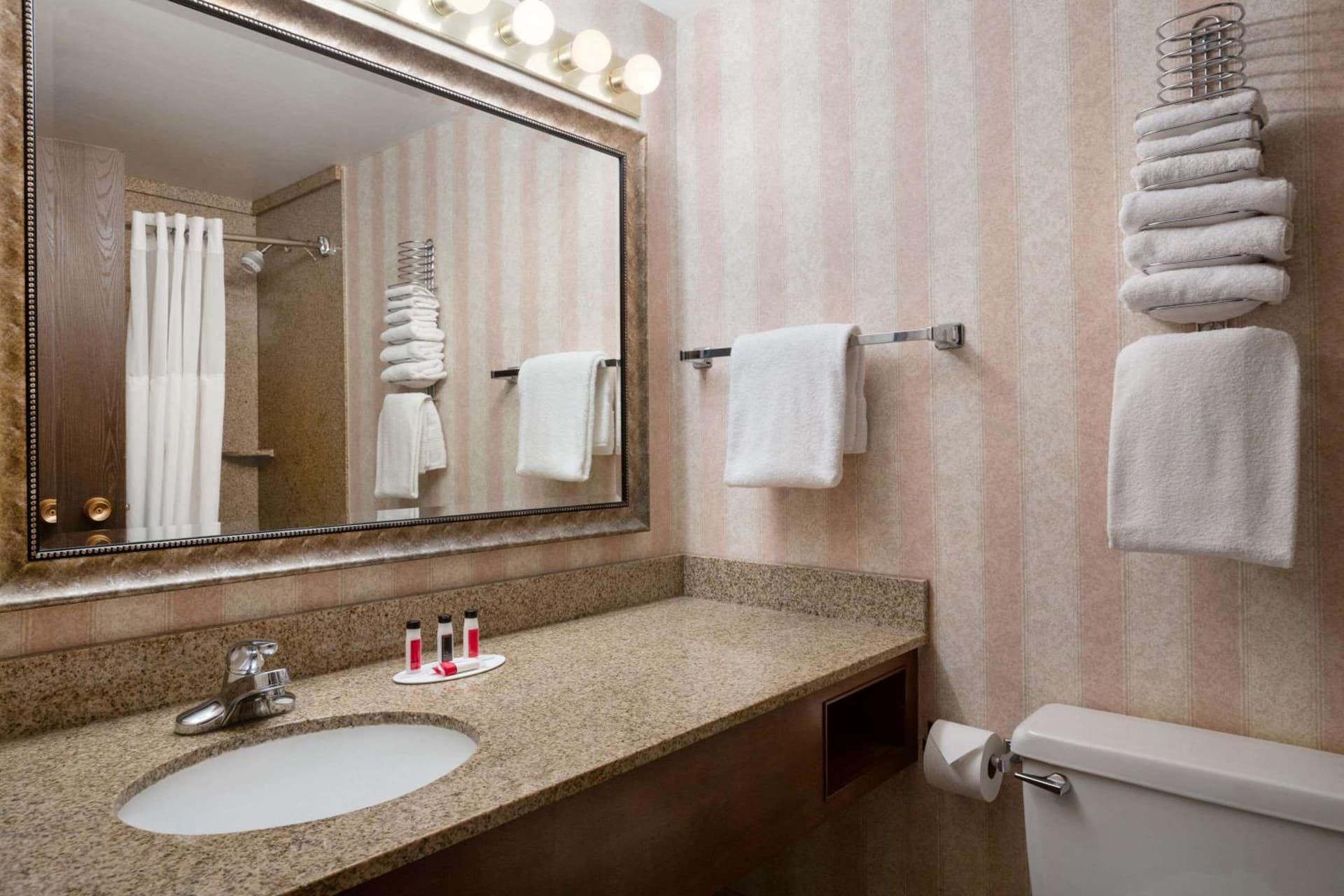 Ramada by Wyndham Bismarck gallery photo in Bismarck, ND — image 24