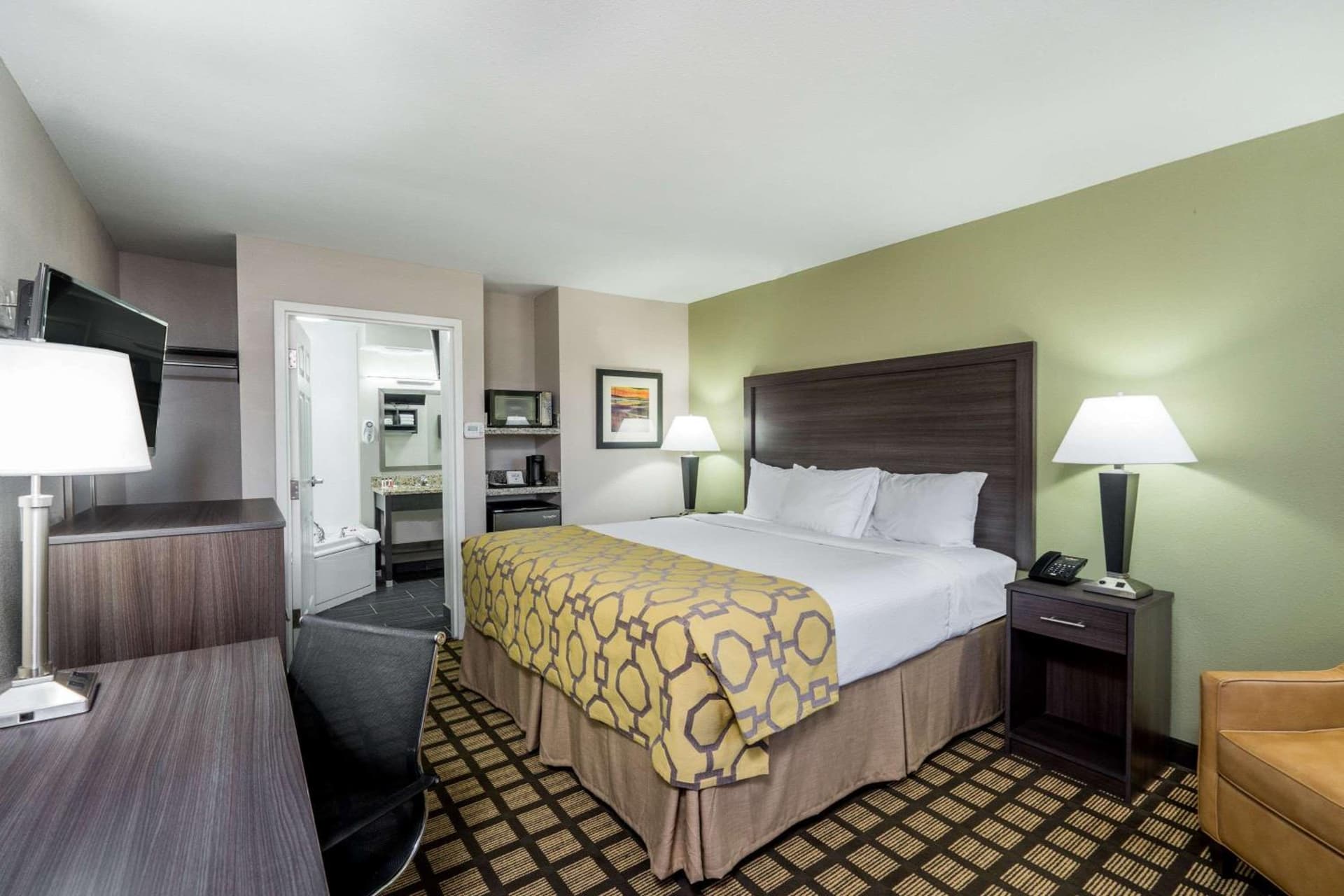 Baymont by Wyndham Clarksville gallery photo in Clarksville, TN — image 57
