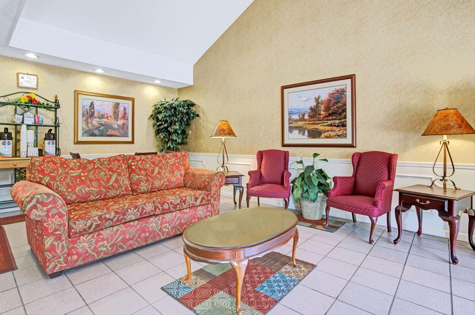 Baymont by Wyndham Smithfield interior in Smithfield, NC — gallery photo 2