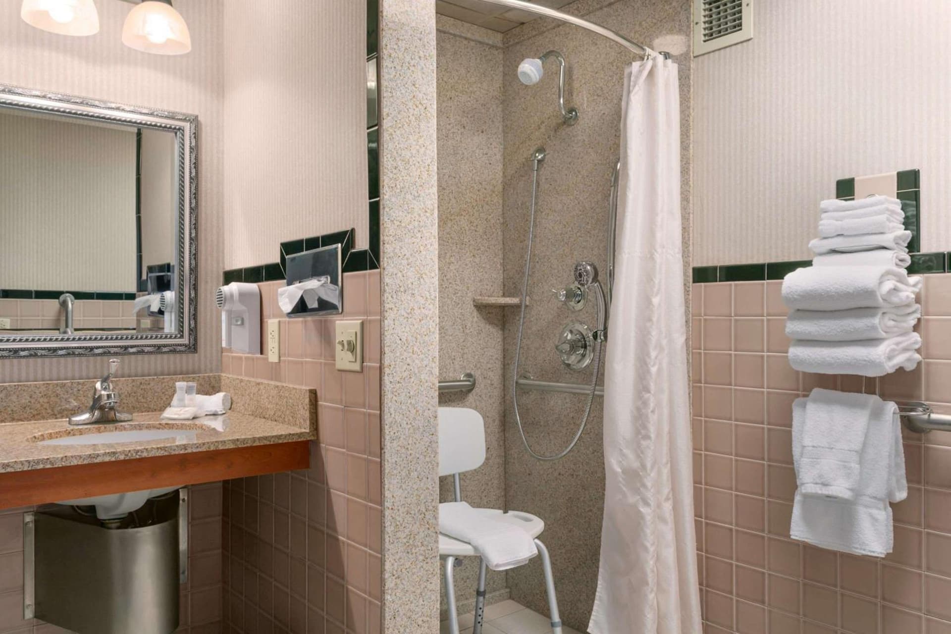 Ramada by Wyndham Bismarck gallery photo in Bismarck, ND — image 23