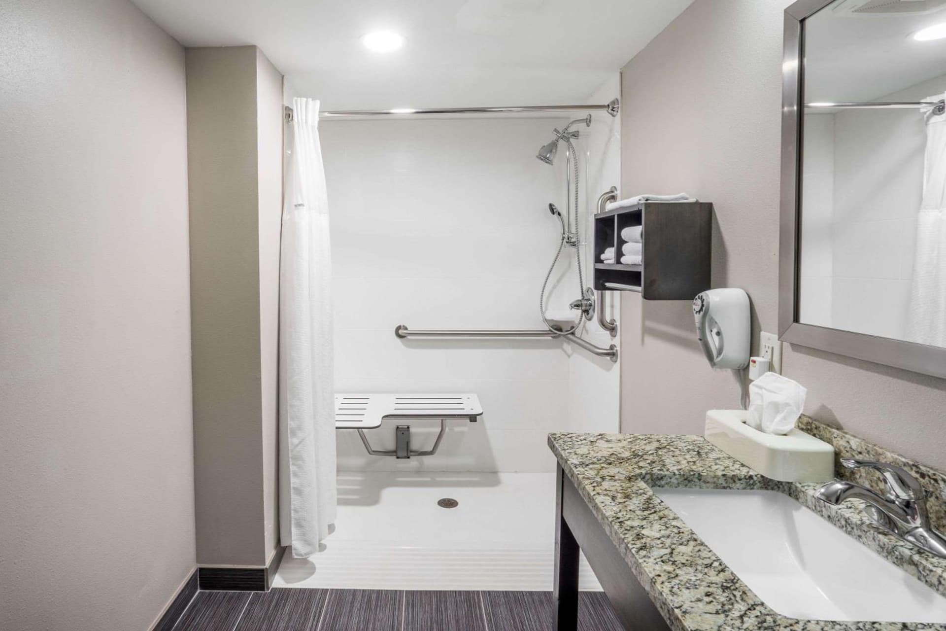 Baymont by Wyndham Clarksville gallery photo in Clarksville, TN — image 14