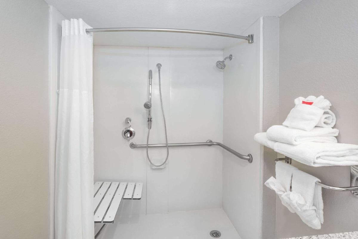 Casa Bella Inn & Suites Extended Stay gallery photo in Tallahassee, FL — image 31