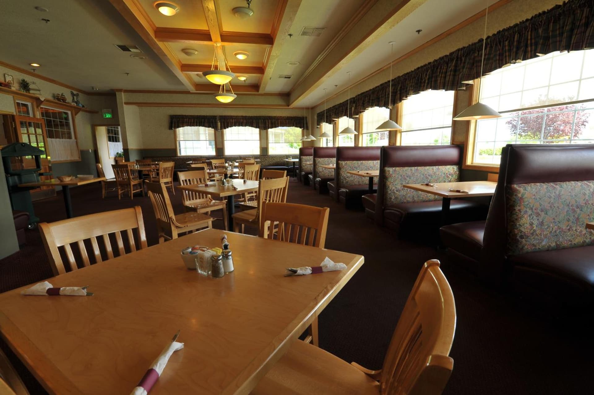 Shilo Inn Suites Hotel - Nampa Suites gallery photo in Nampa, ID — image 22