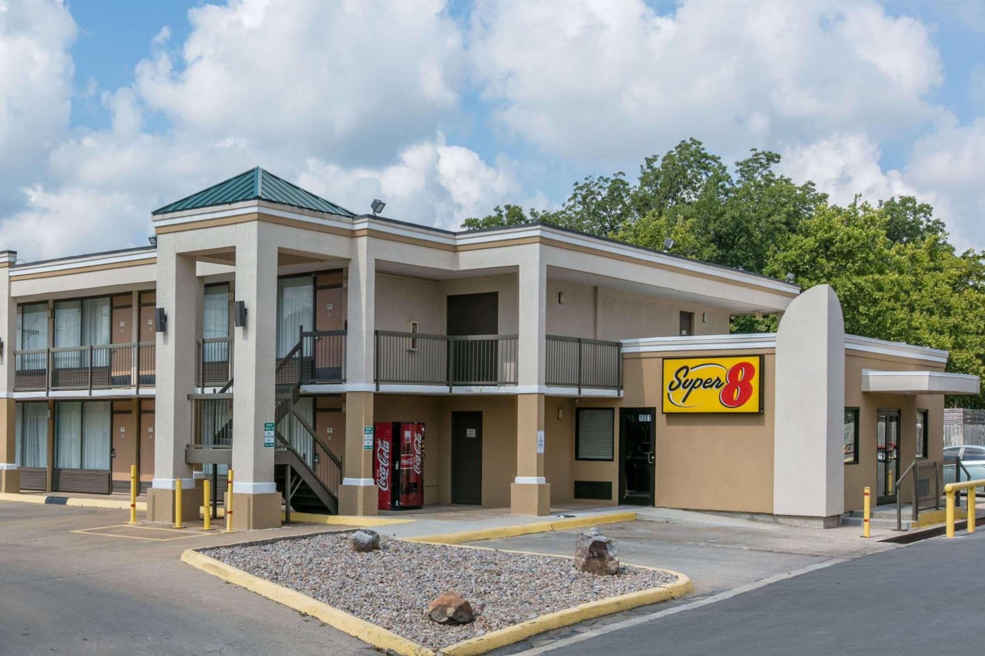 Super 8 by Wyndham Duncan OK featured exterior or lobby in Duncan, OK — similar hotel