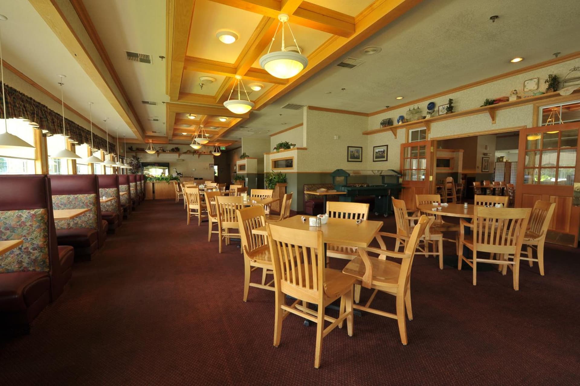 Shilo Inn Suites Hotel - Nampa Suites gallery photo in Nampa, ID — image 16