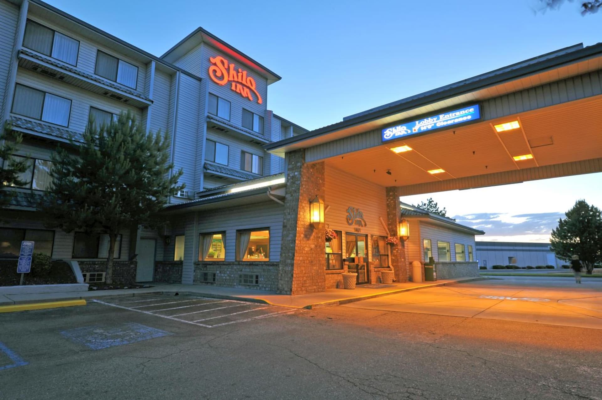 Shilo Inn Suites Hotel - Nampa Suites — hotel in Nampa, Idaho