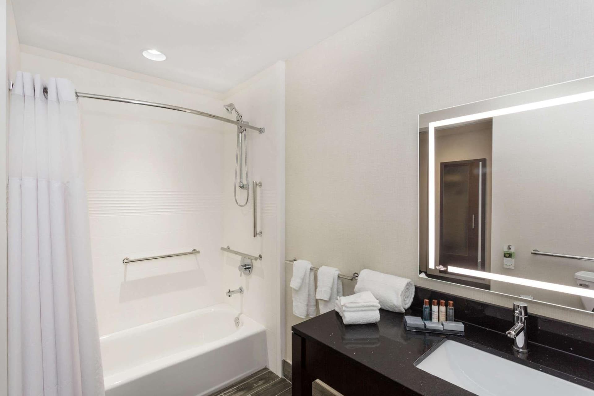Wingate by Wyndham Miami Airport gallery photo in Miami, FL — image 18