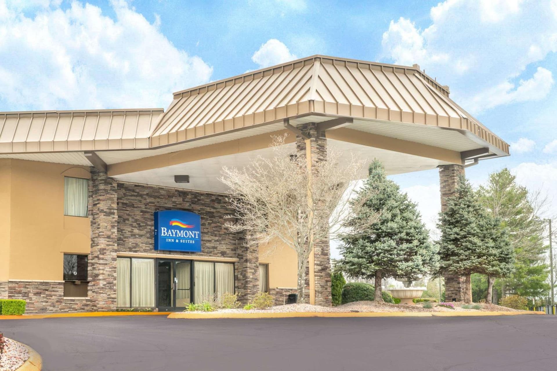 Baymont by Wyndham Knoxville I-75 featured exterior or lobby in Knoxville, TN — similar hotel