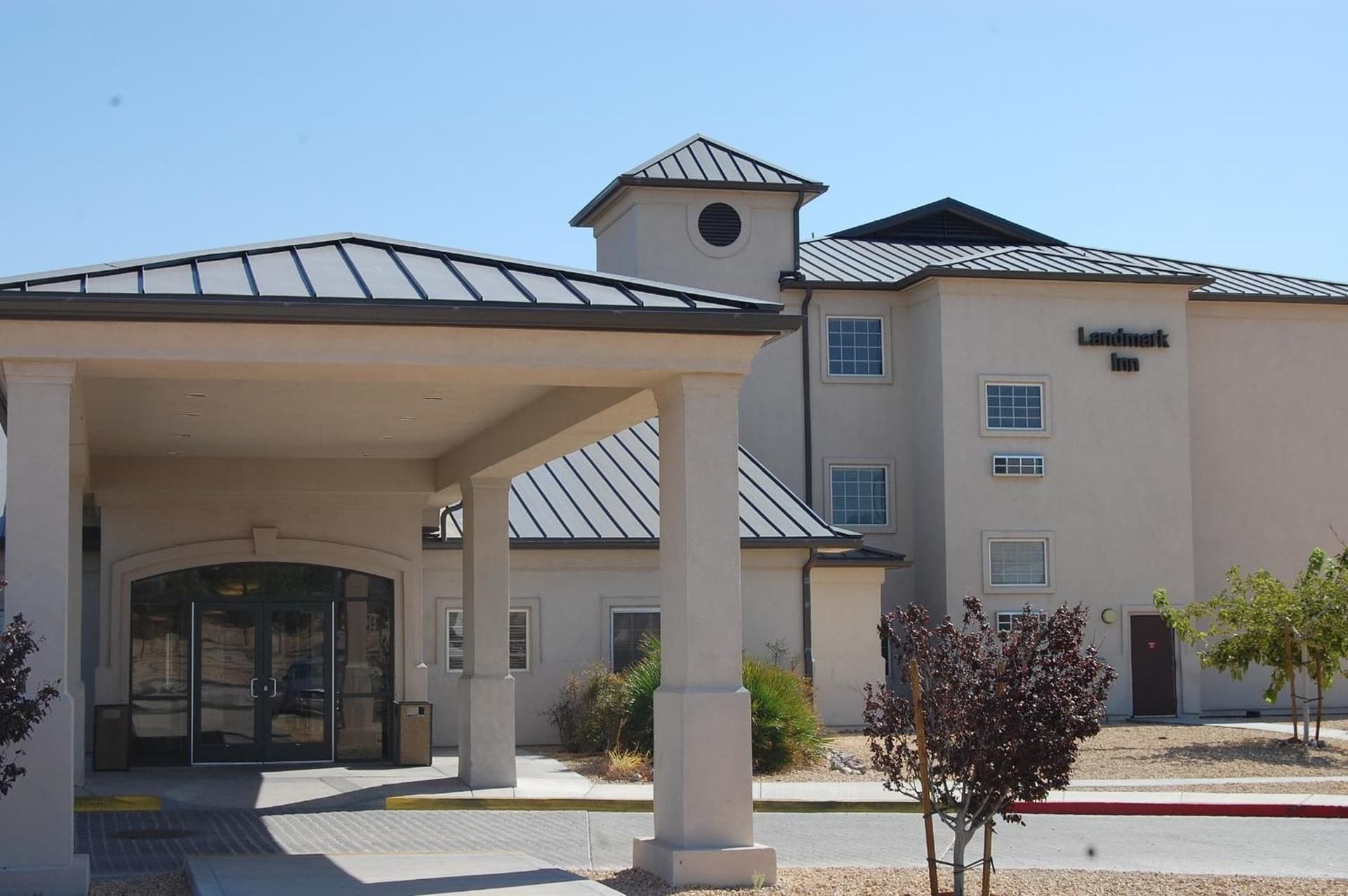 Landmark Inn Fort Irwin featured exterior or lobby in Fort Irwin, CA — similar hotel