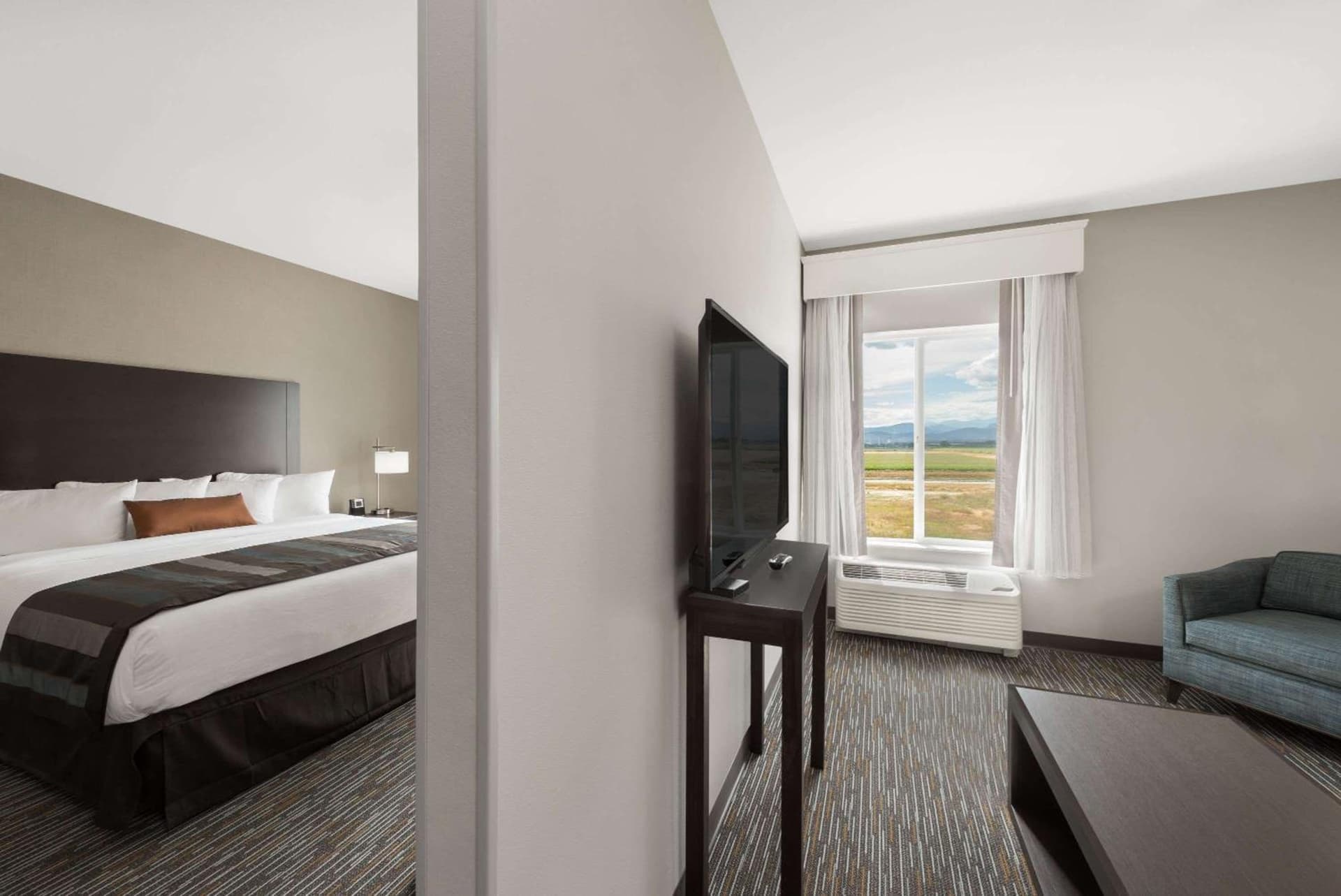 Wingate by Wyndham Loveland Johnstown gallery photo in Loveland, CO — image 23