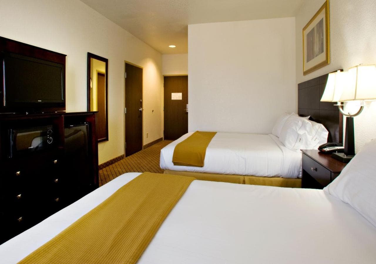 Holiday Inn Express & Suites Childress by IHG property views in Childress, TX — gallery photo 3