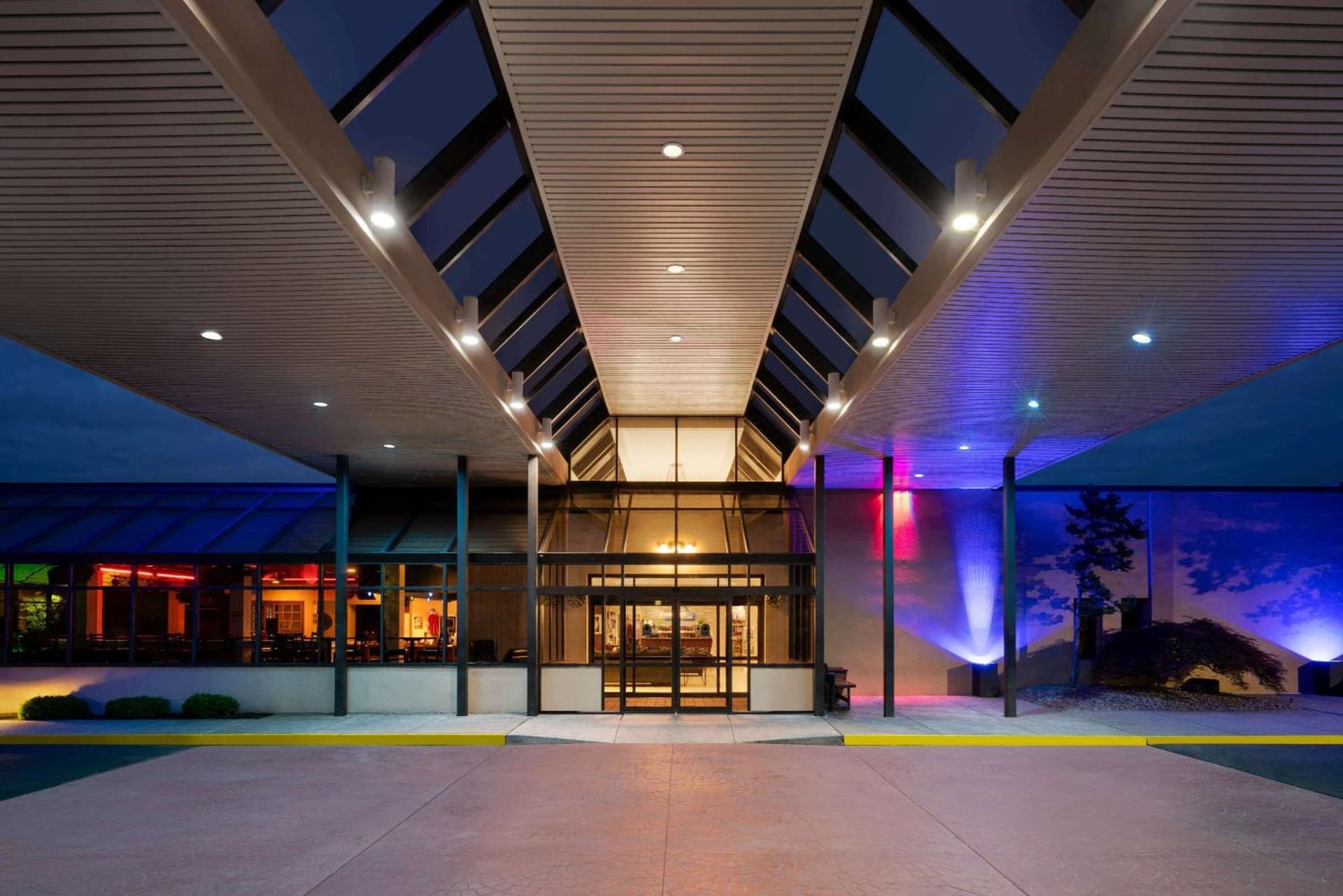 Days Hotel by Wyndham Allentown Airport / Lehigh Valley gallery photo in Allentown, PA — image 32