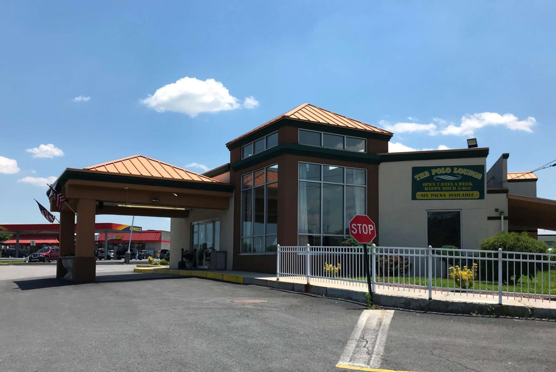 Days Inn By Wyndham Carlisle North interior in Carlisle, PA — gallery photo 2