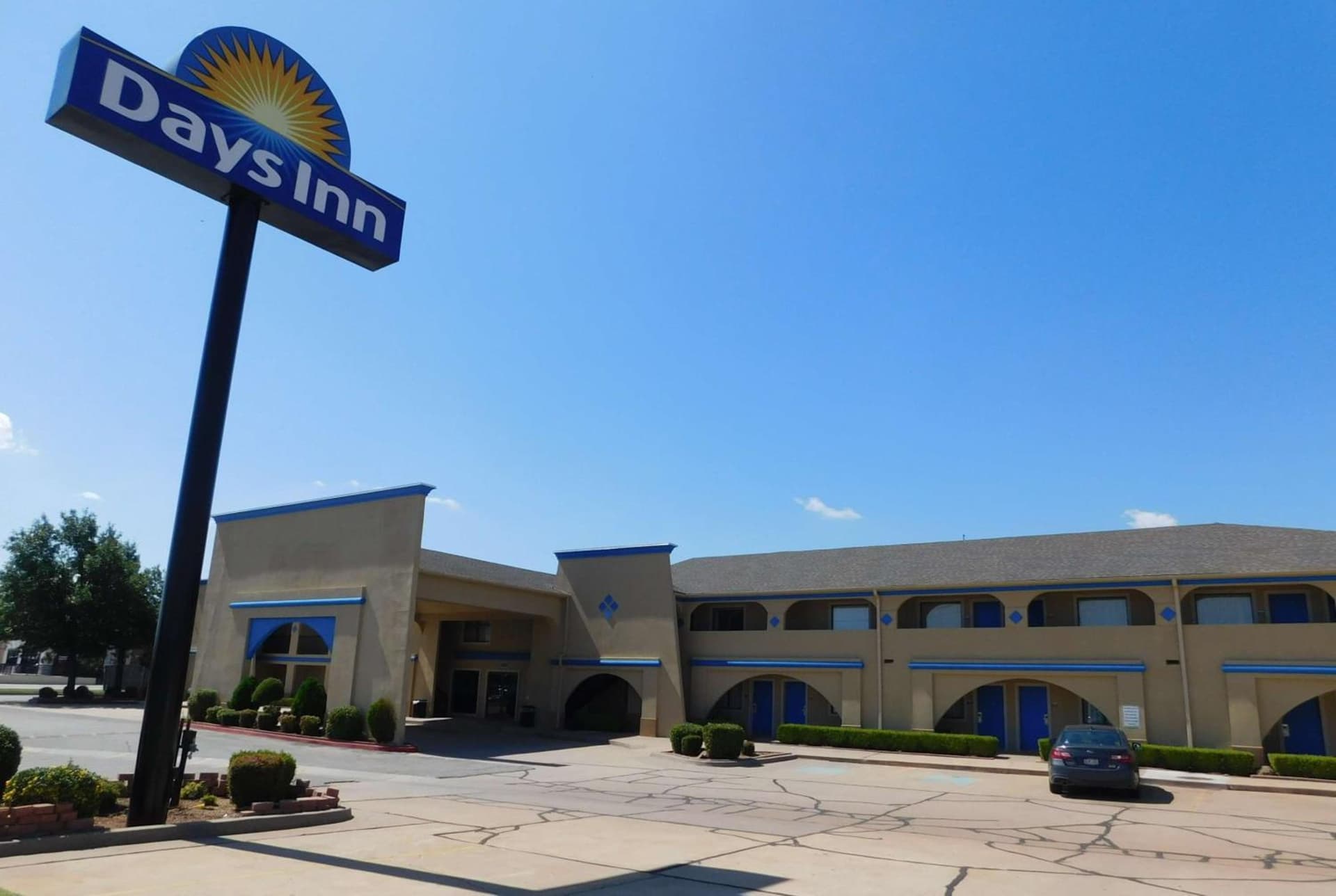 Days Inn by Wyndham Oklahoma City NW Expressway featured exterior or lobby in Warr Acres, OK — similar hotel