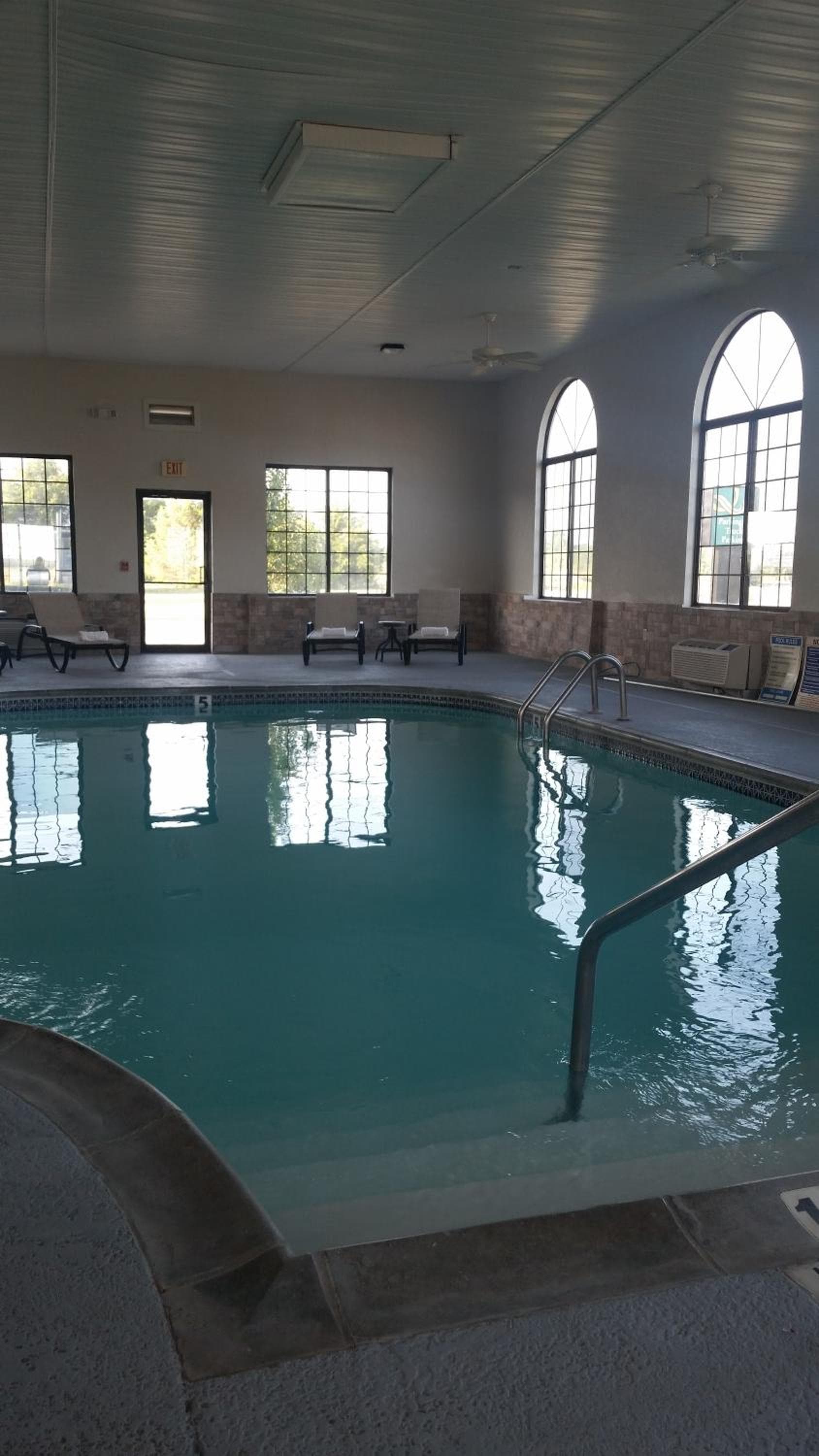 Quality Inn & Suites Mount Vernon property views in Mount Vernon, MO — gallery photo 3