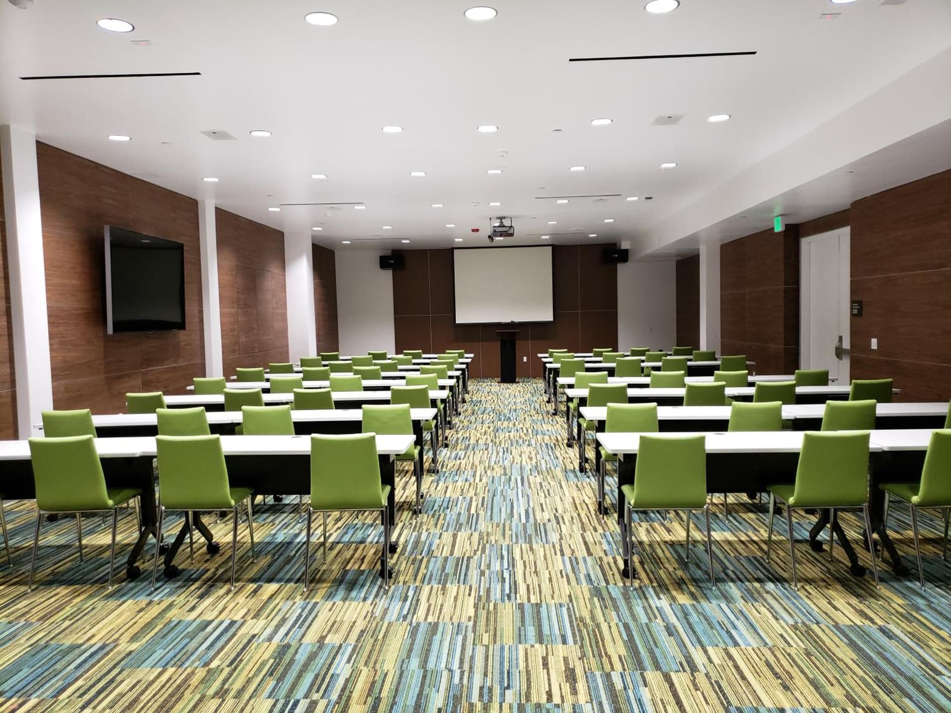 Wyndham Anaheim gallery photo in Anaheim, CA — image 56