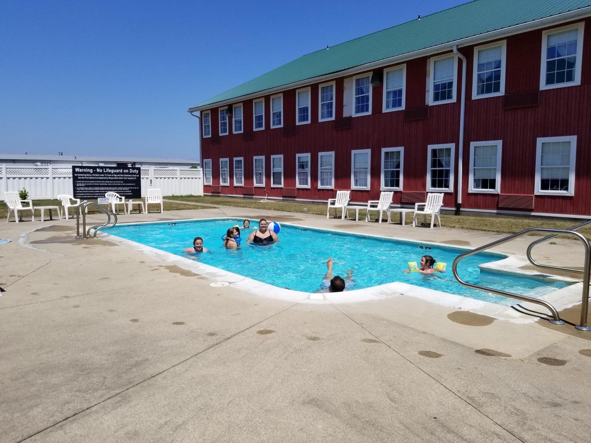 CountrySide Inn property views in Nappanee, IN — gallery photo 3