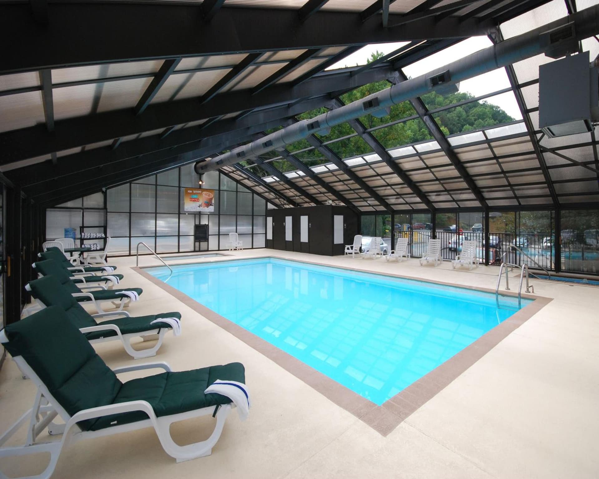 Black Bear Inn & Suites interior in Gatlinburg, TN — gallery photo 2