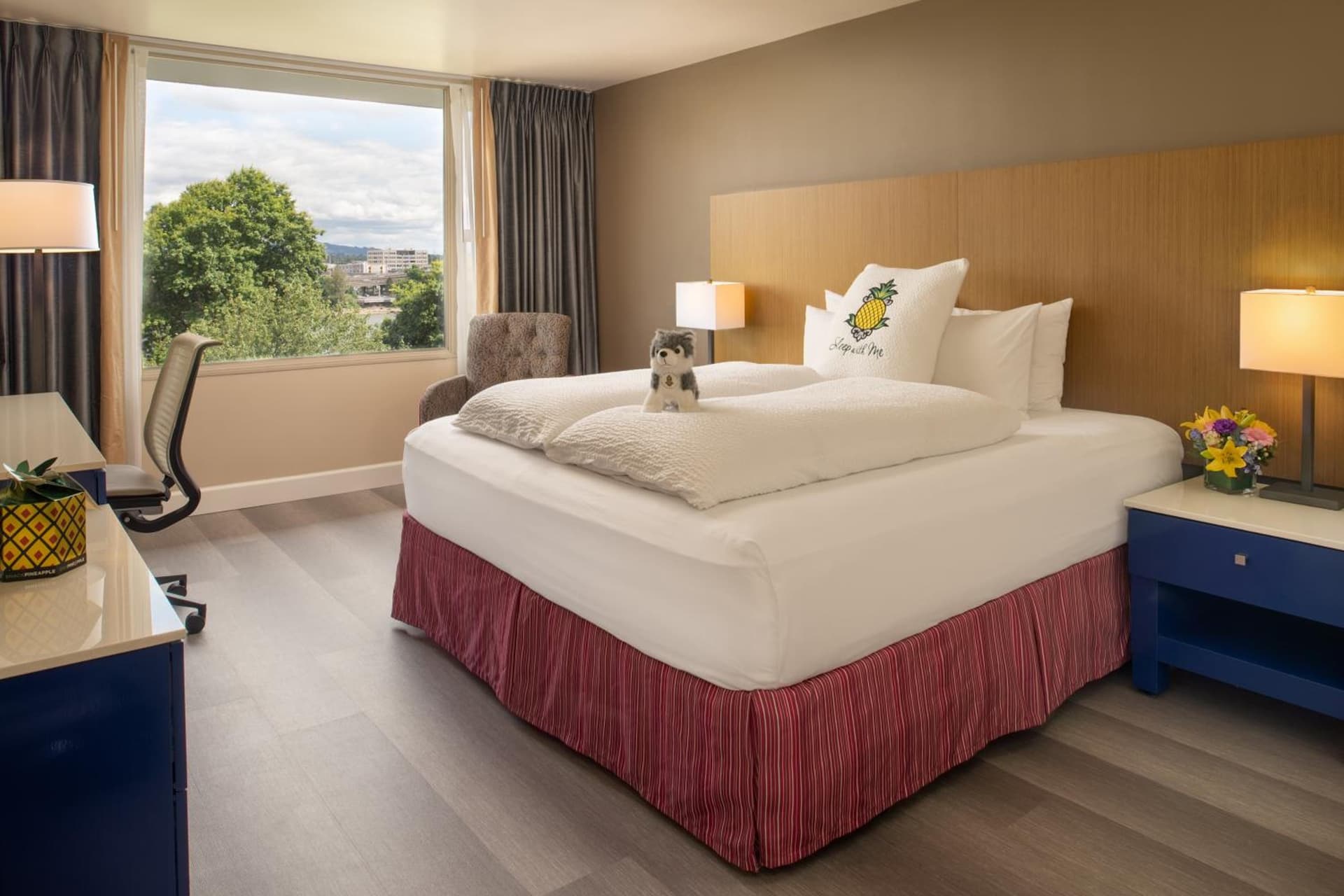 Staypineapple, Hotel Rose, Downtown Portland gallery photo in Portland, OR — image 32
