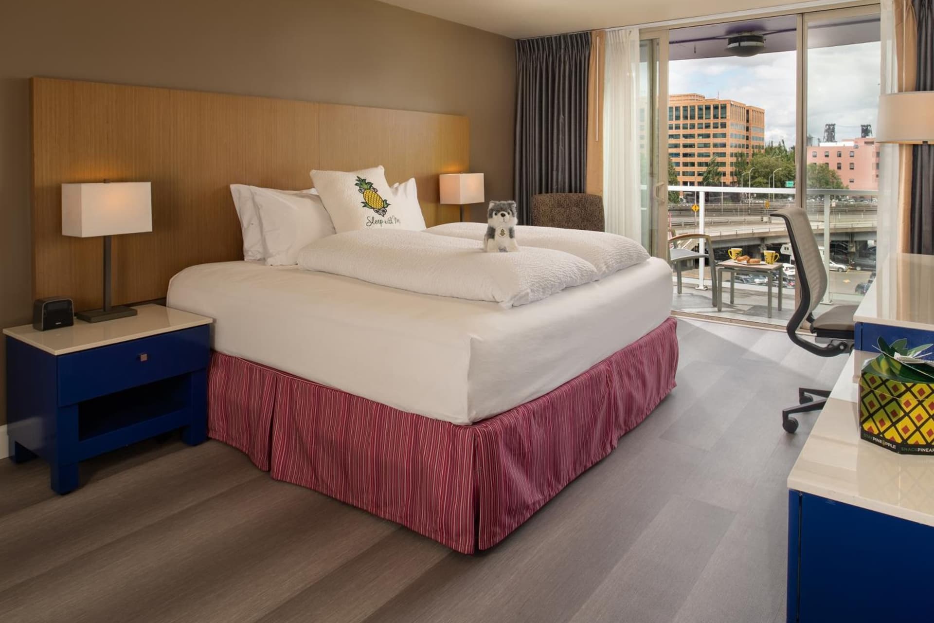 Staypineapple, Hotel Rose, Downtown Portland gallery photo in Portland, OR — image 10