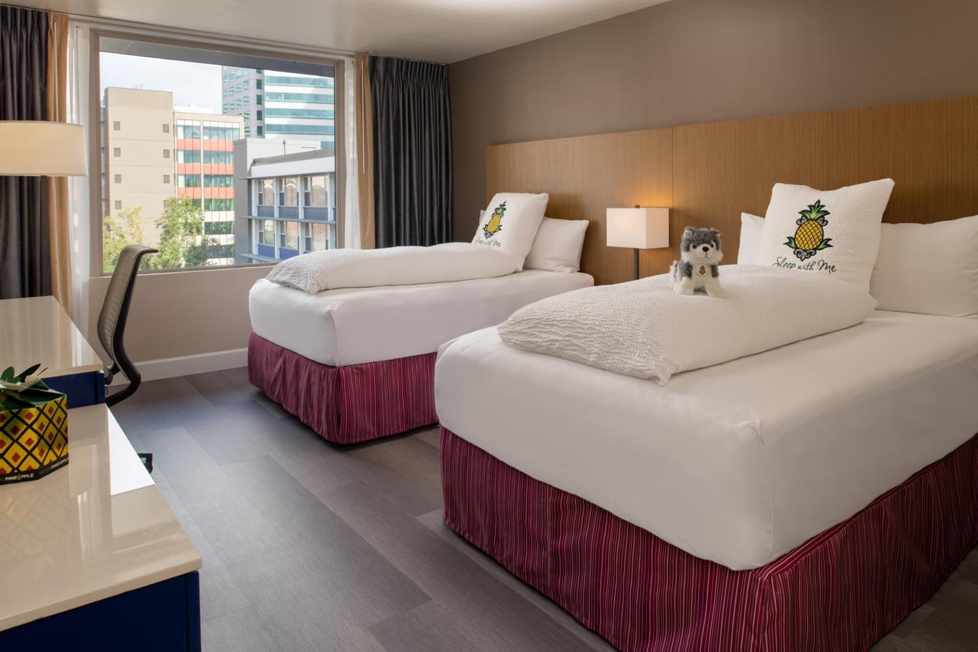 Staypineapple, Hotel Rose, Downtown Portland gallery photo in Portland, OR — image 37