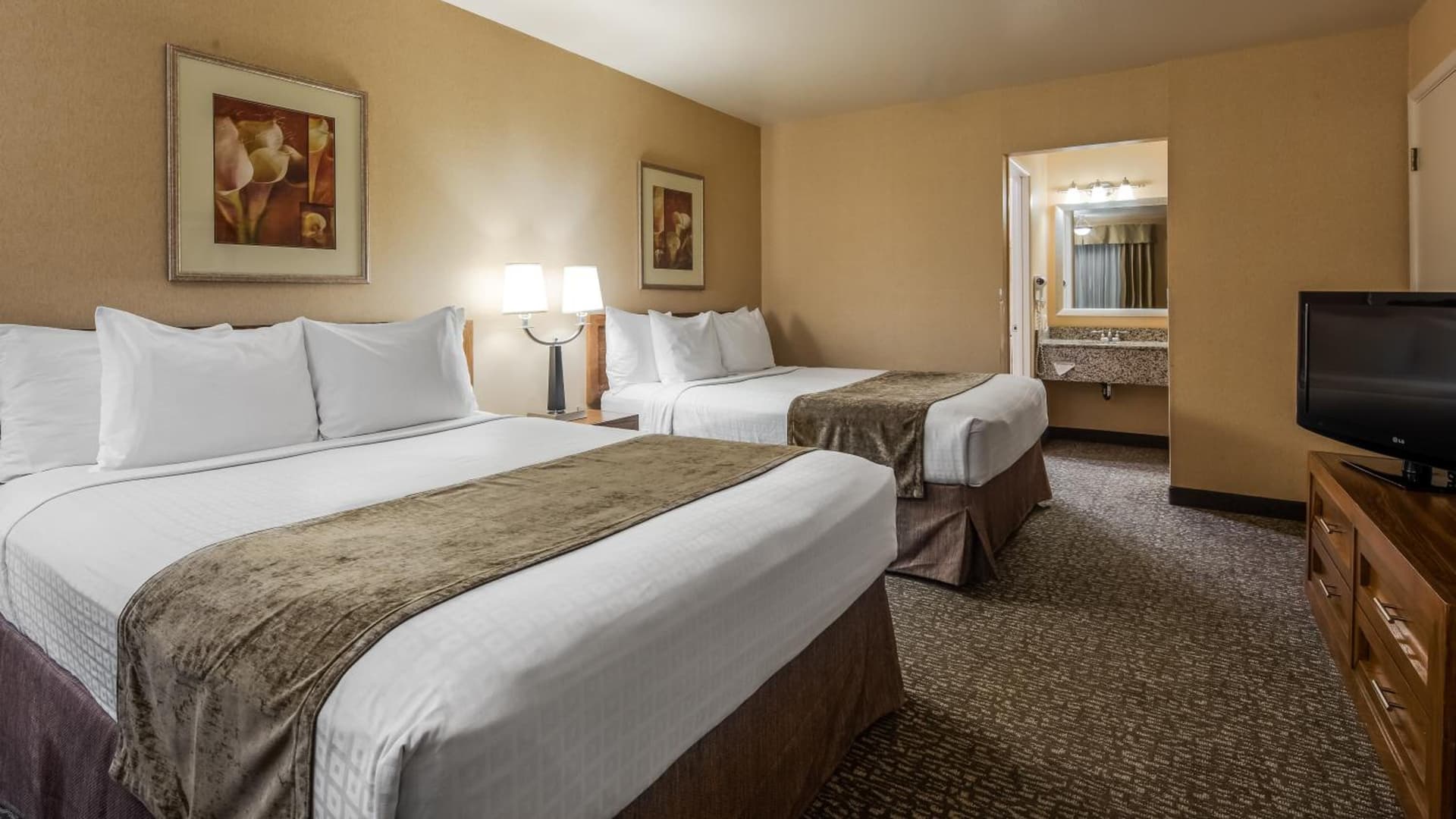 Best Western Grants Pass Inn property views in Grants Pass, OR — gallery photo 3