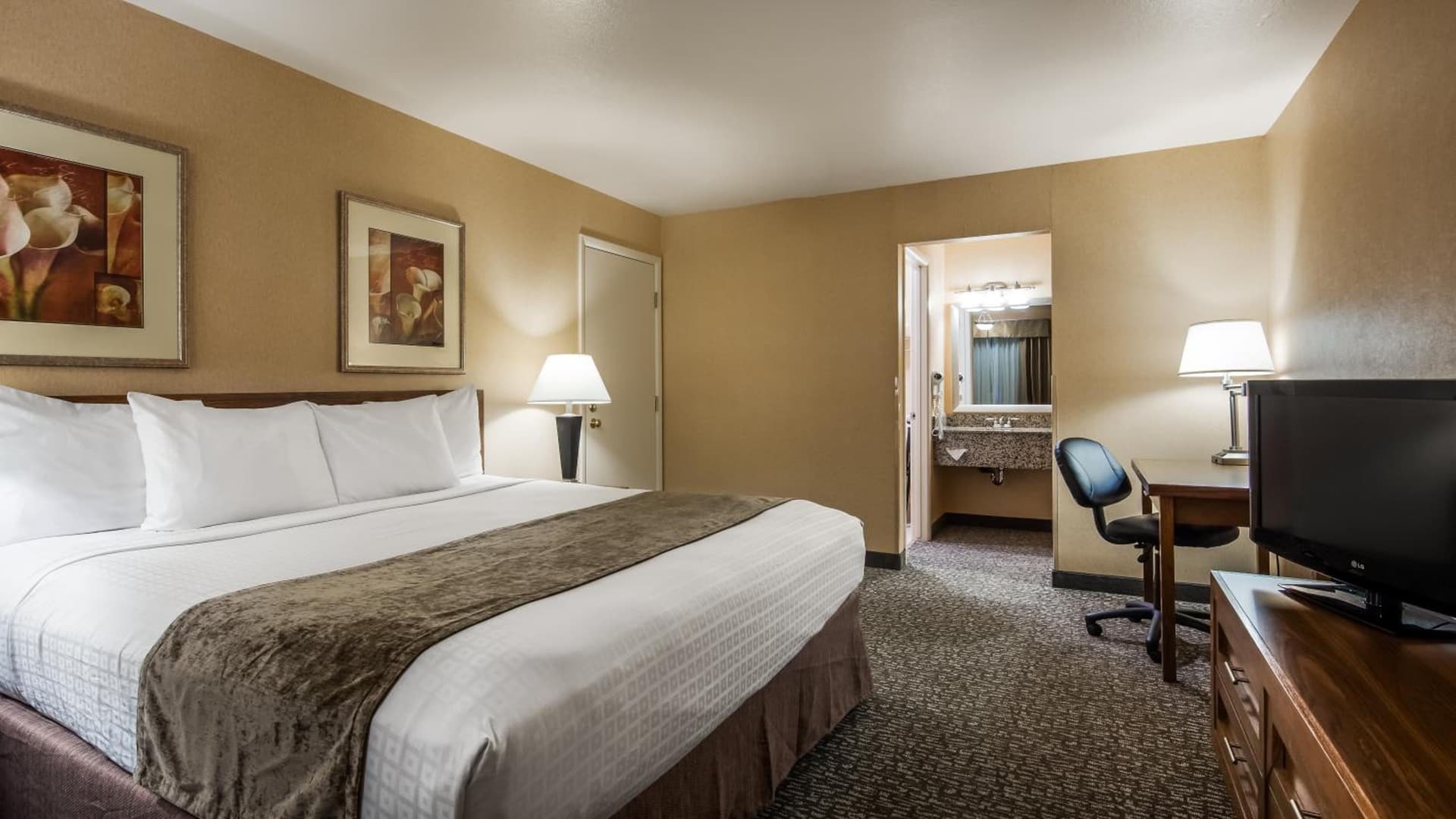 Best Western Grants Pass Inn gallery photo in Grants Pass, OR — image 25