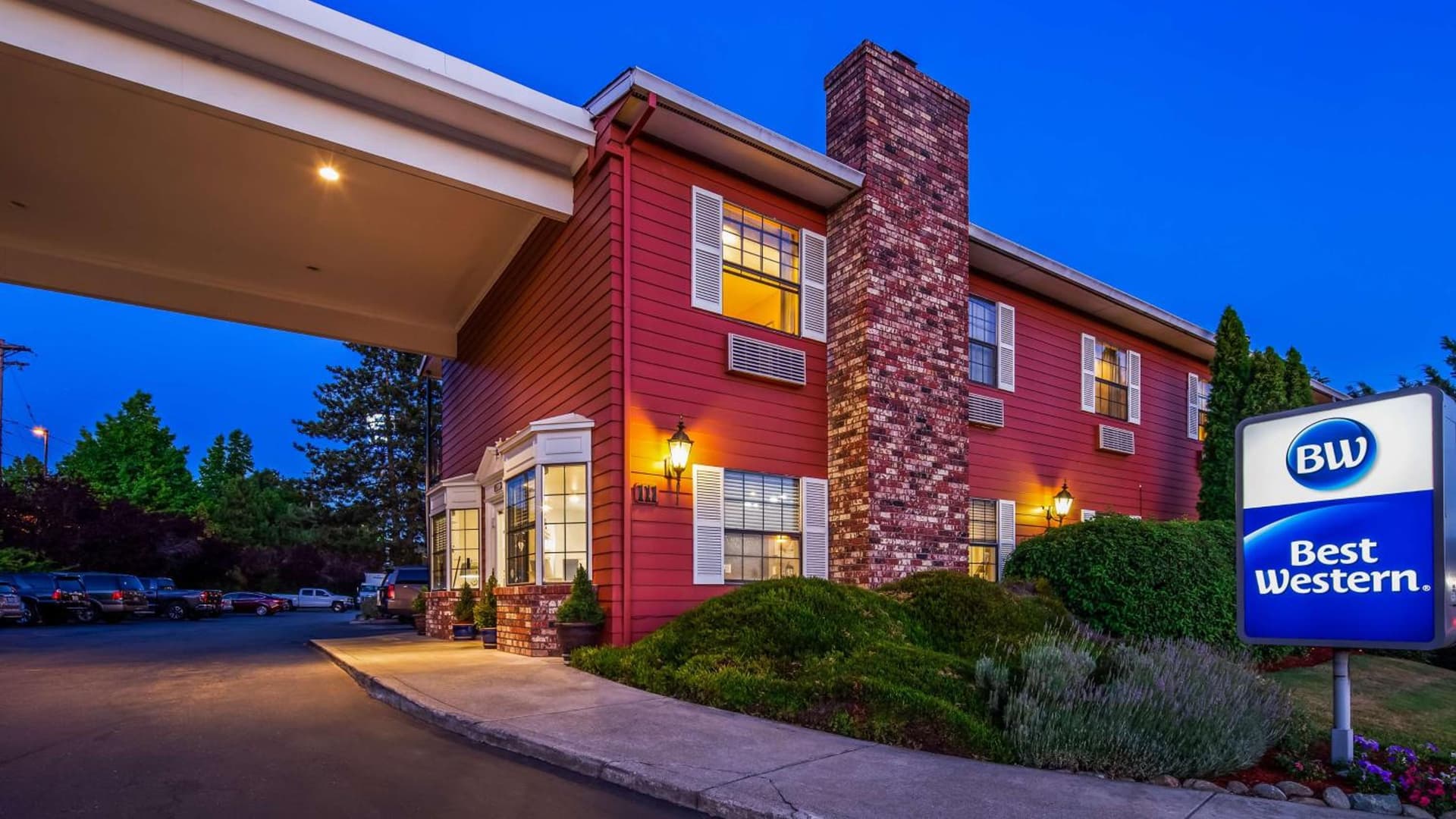 Best Western Grants Pass Inn featured exterior or lobby in Grants Pass, OR — similar hotel