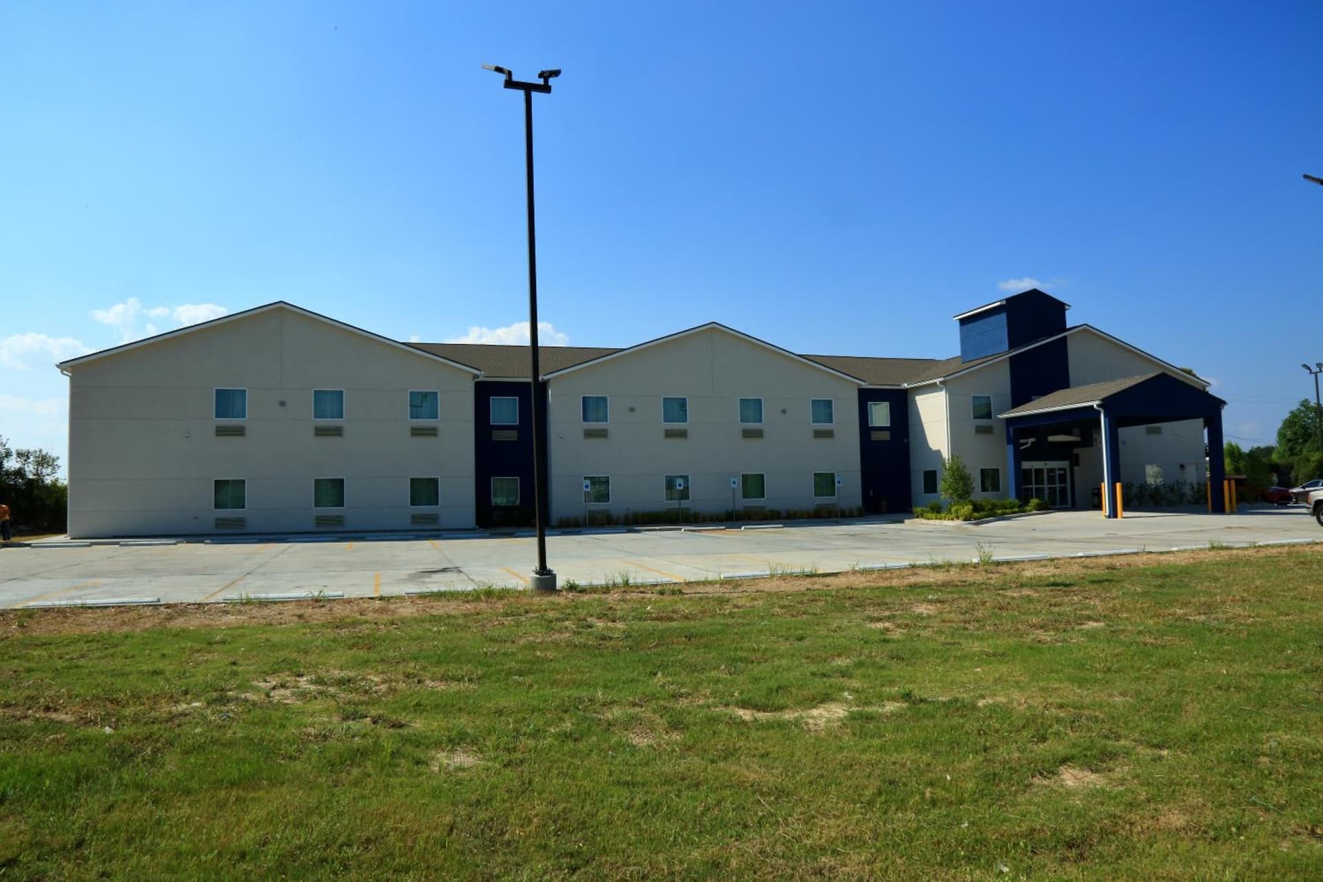 Americas Best Value Inn & Suites-Prairieville featured exterior or lobby in Prairieville , LA — similar hotel