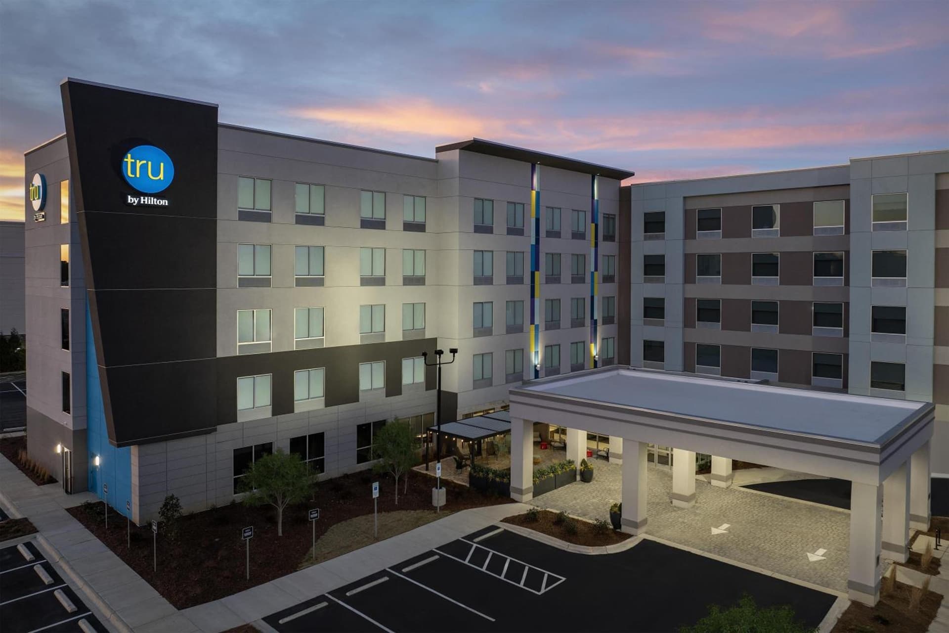 Home2 Suites By Hilton Concord Charlotte interior in Concord, NC — gallery photo 2