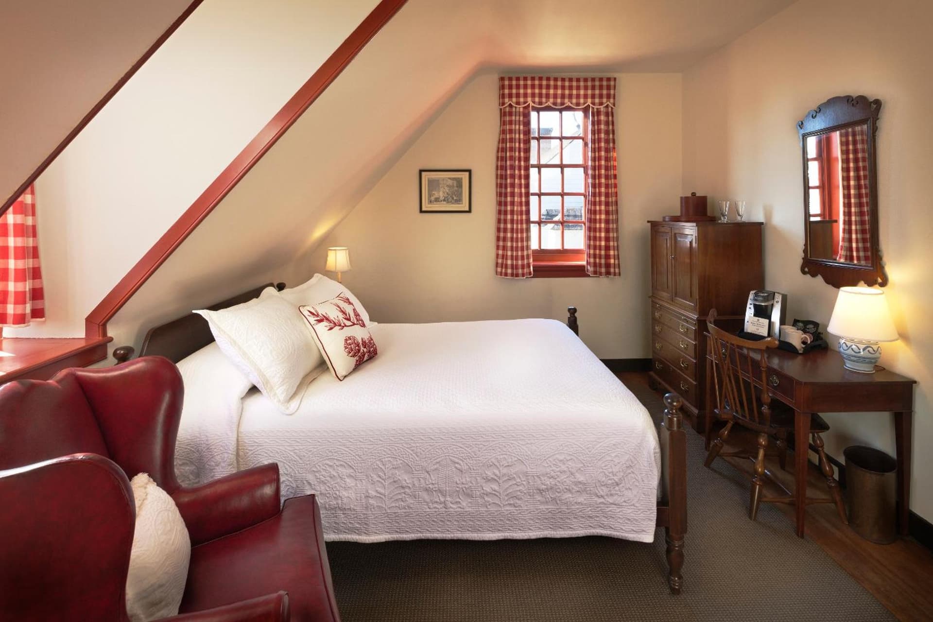 Colonial Houses, an official Colonial Williamsburg Hotel gallery photo in Williamsburg, VA — image 12