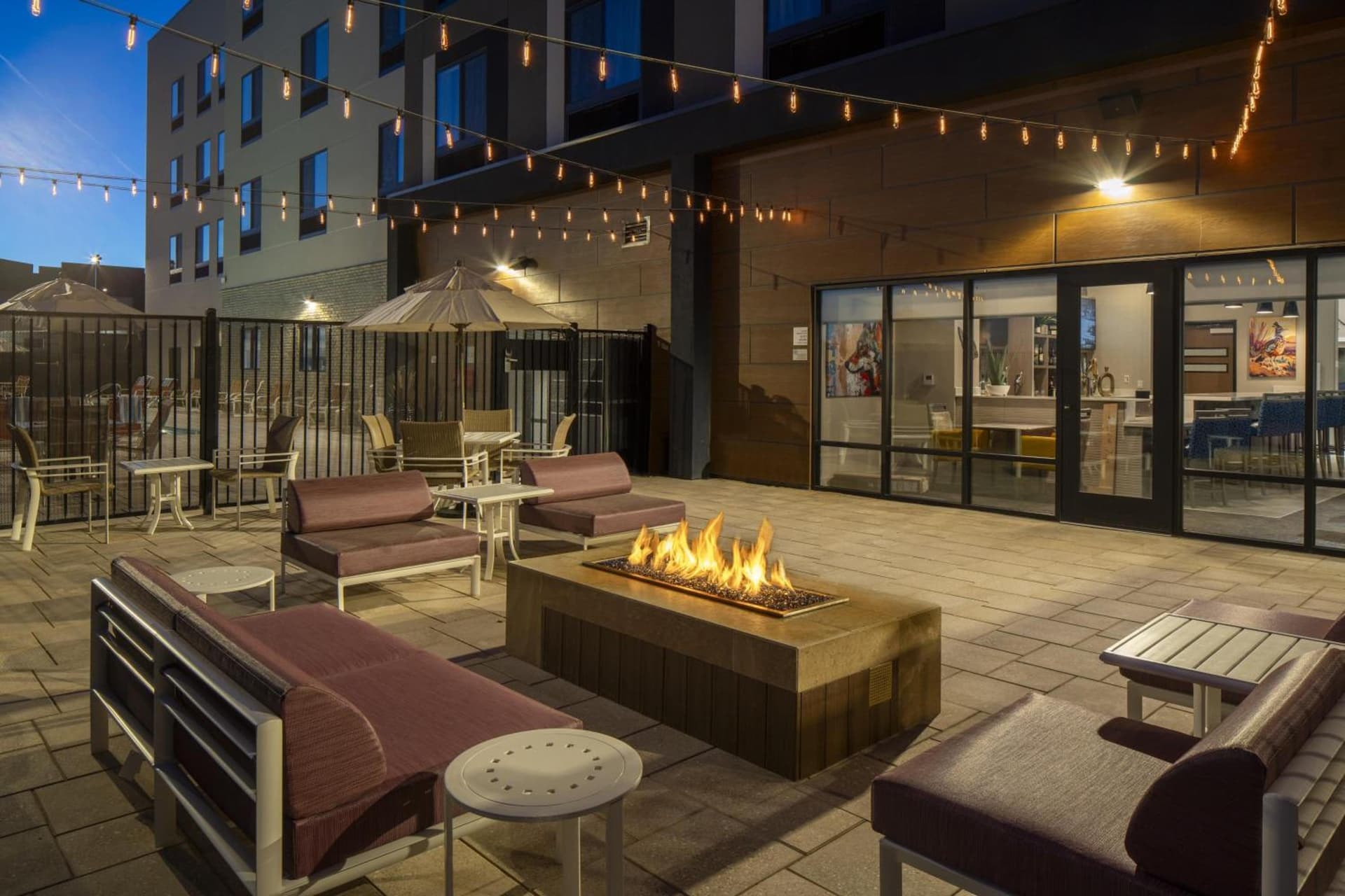 Hampton Inn & Suites By Hilton Buckeye Phoenix interior in Buckeye, AZ — gallery photo 2