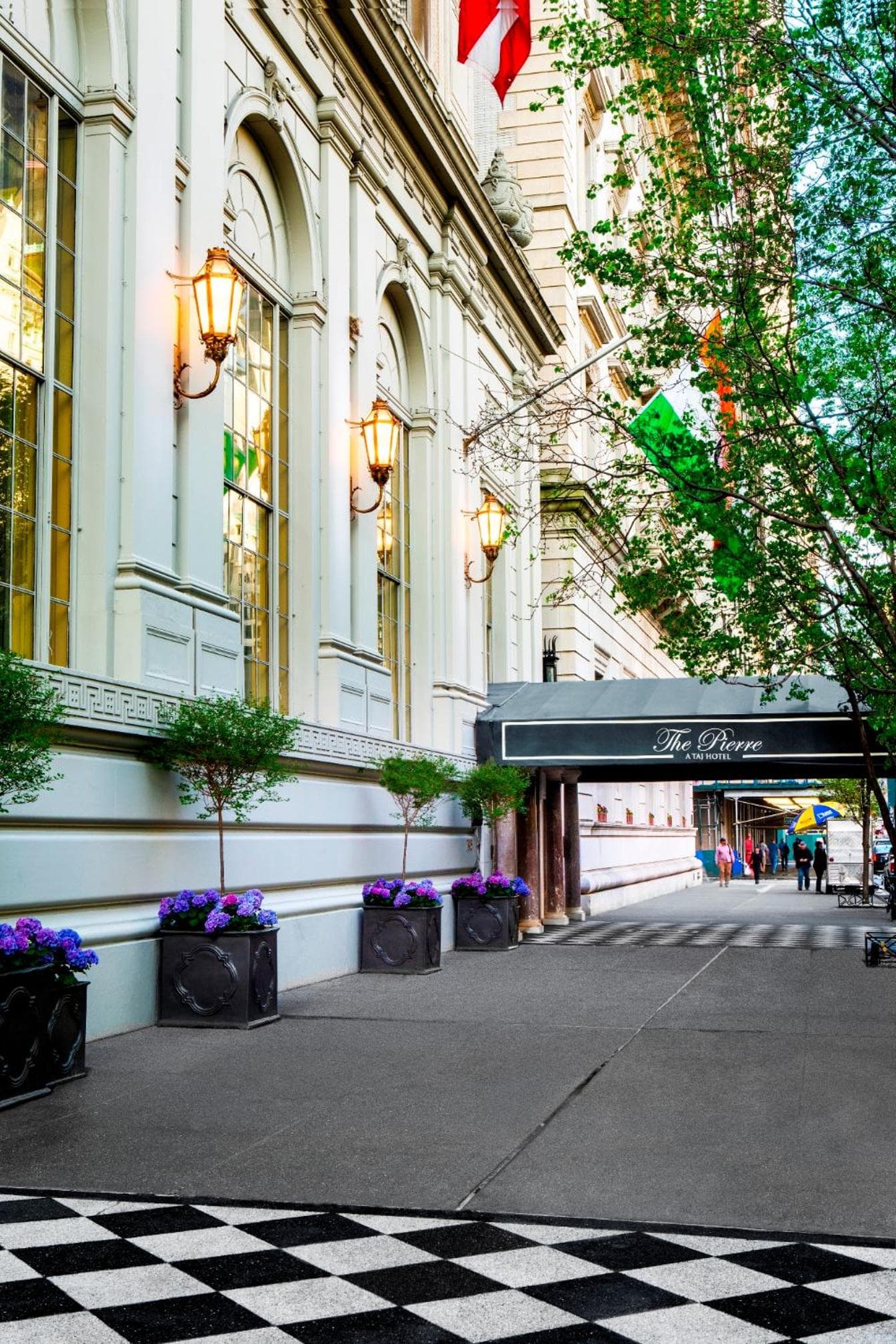 The Pierre, A Taj Hotel, New York gallery photo in New York, NY — image 11