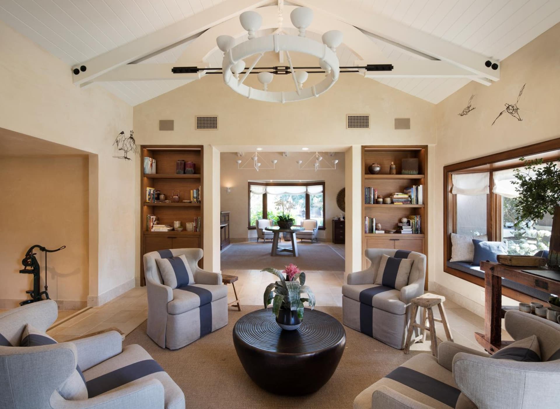 Napa Valley Lodge interior in Yountville, CA — gallery photo 2